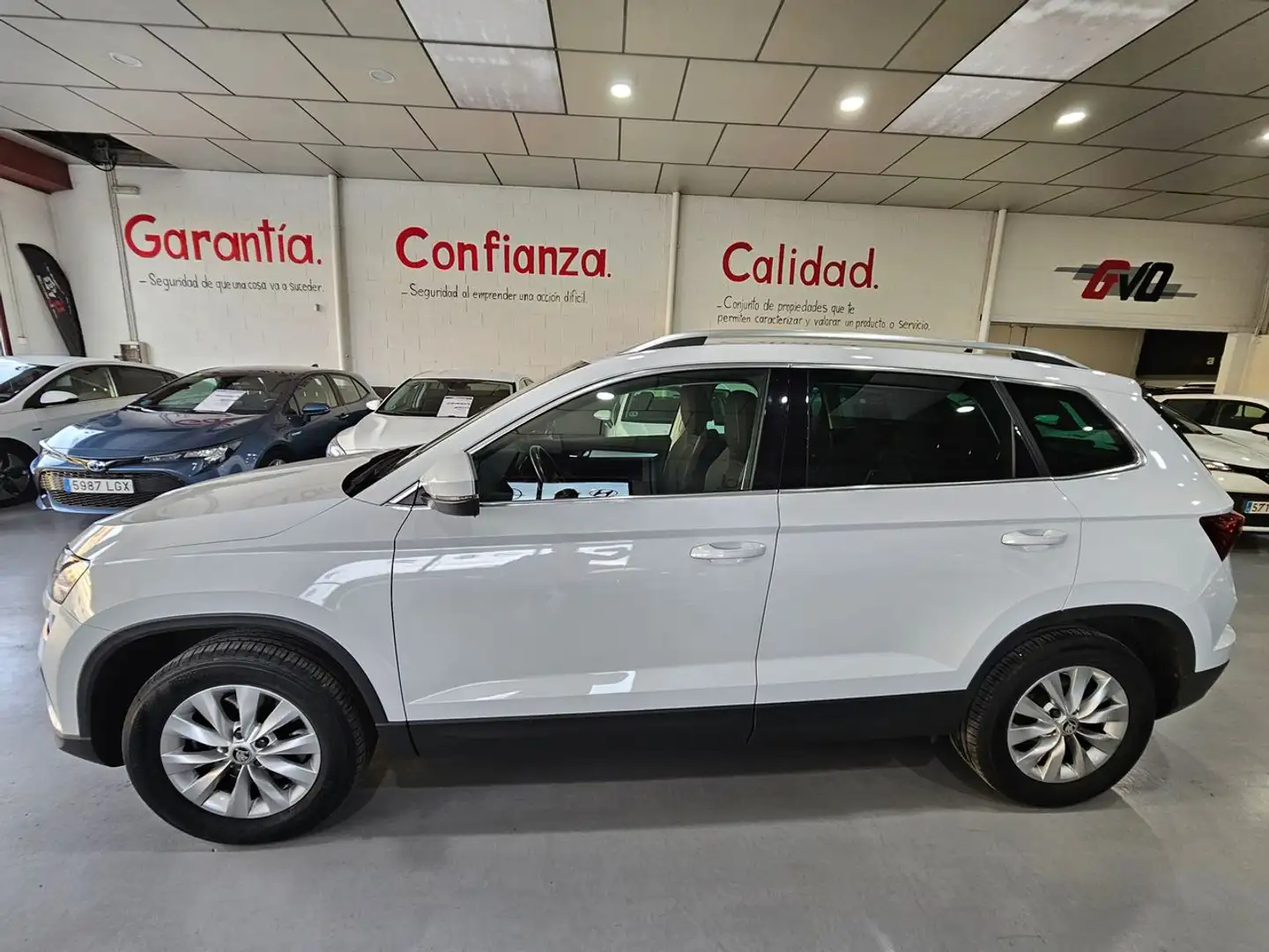 Skoda Karoq 2.0TDI AdBlue Ambition 4x4 DSG 110kW Blanco - 2