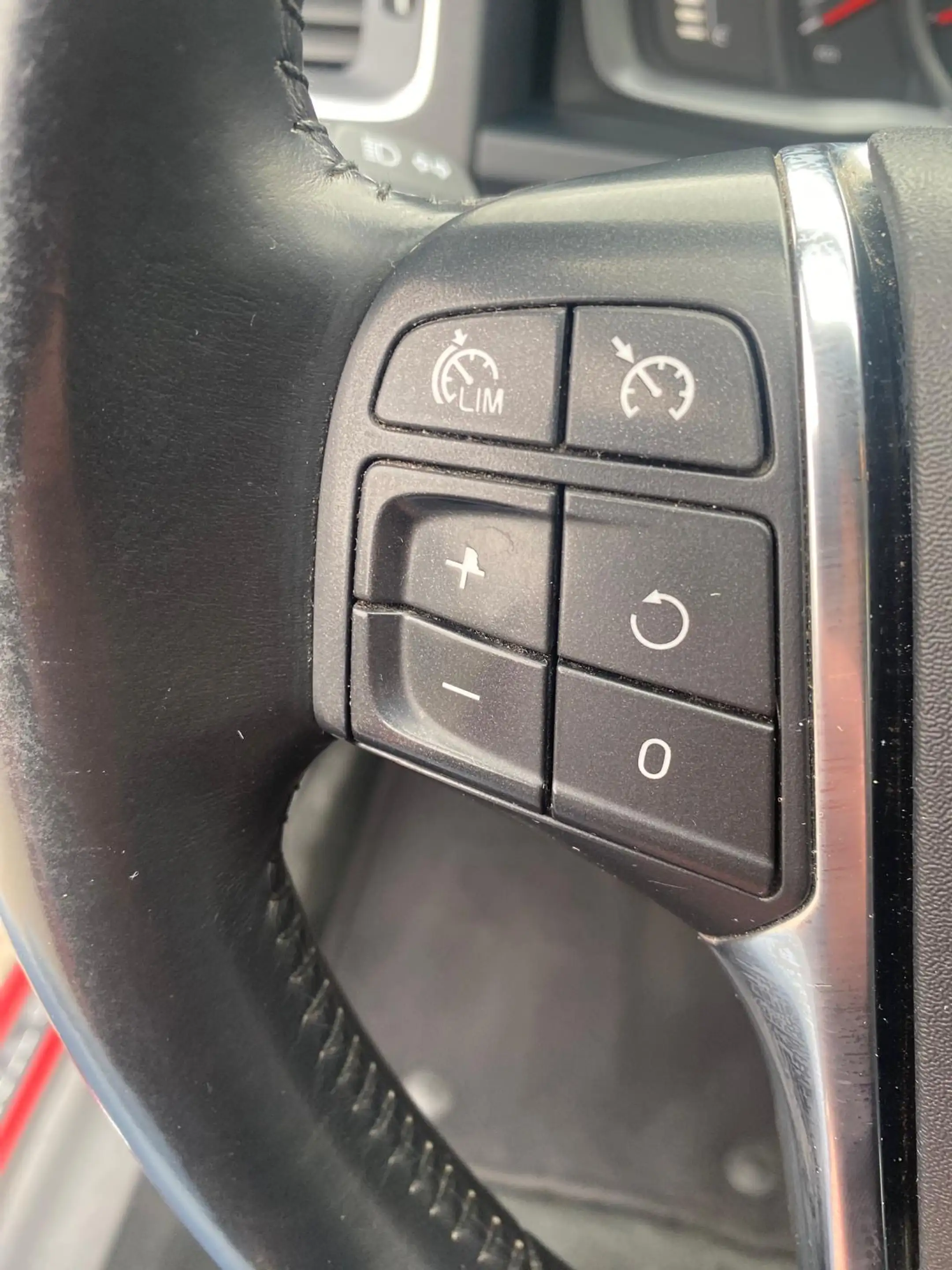 Volvo S60 S60 2.0 D4 Momentum — photo 15