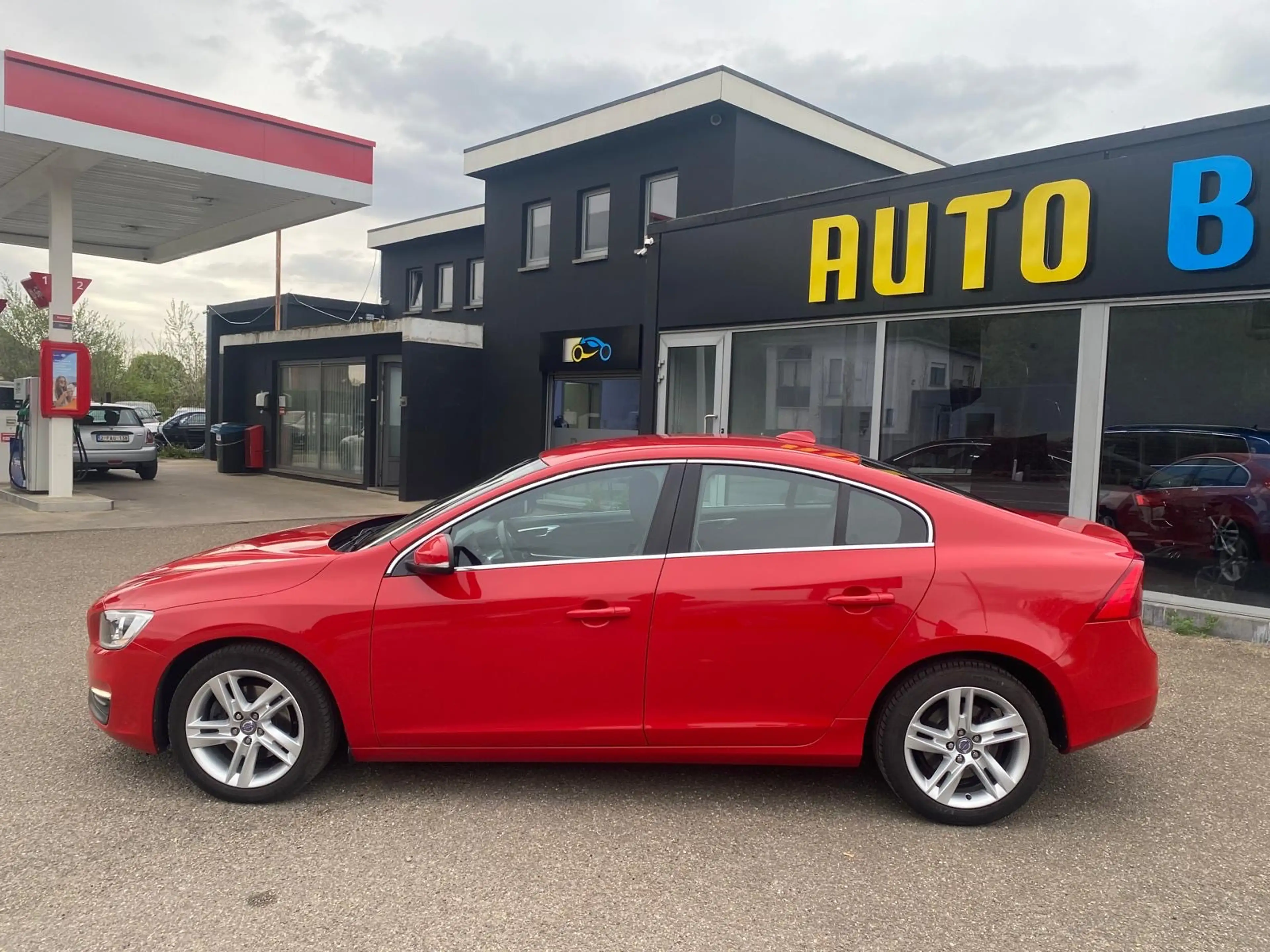 Volvo S60 S60 2.0 D4 Momentum — photo 8