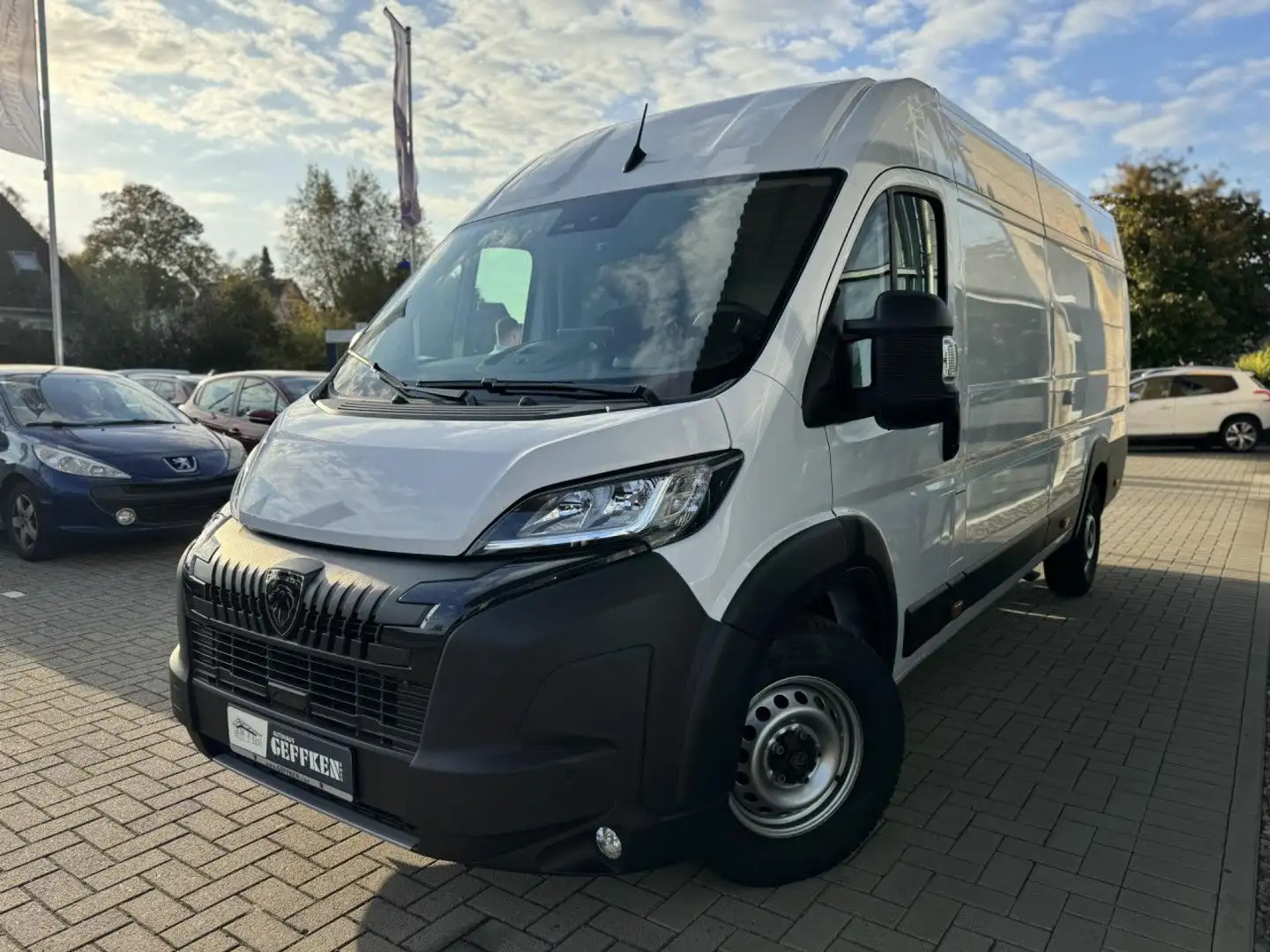Peugeot Boxer 2.2 BlueHDi 140 L4H2 Heavy, Kamera, PDC! Weiß - 1