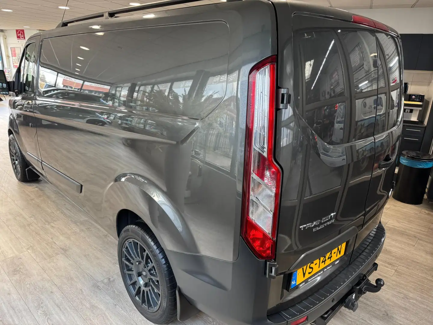 Ford Transit Custom 290 2.2 TDCI L2H1 Trend - 2