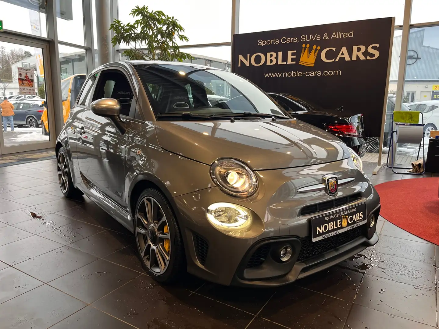 Abarth 695 Turismo KLIMA NAVI LEDER ALU Gris - 1