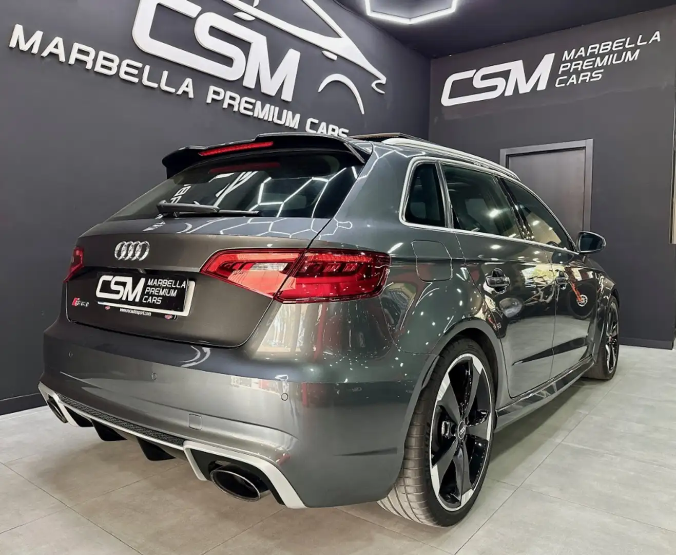 Audi RS3 Sportback 2.5 TFSI quattro S-Tronic Gris - 2