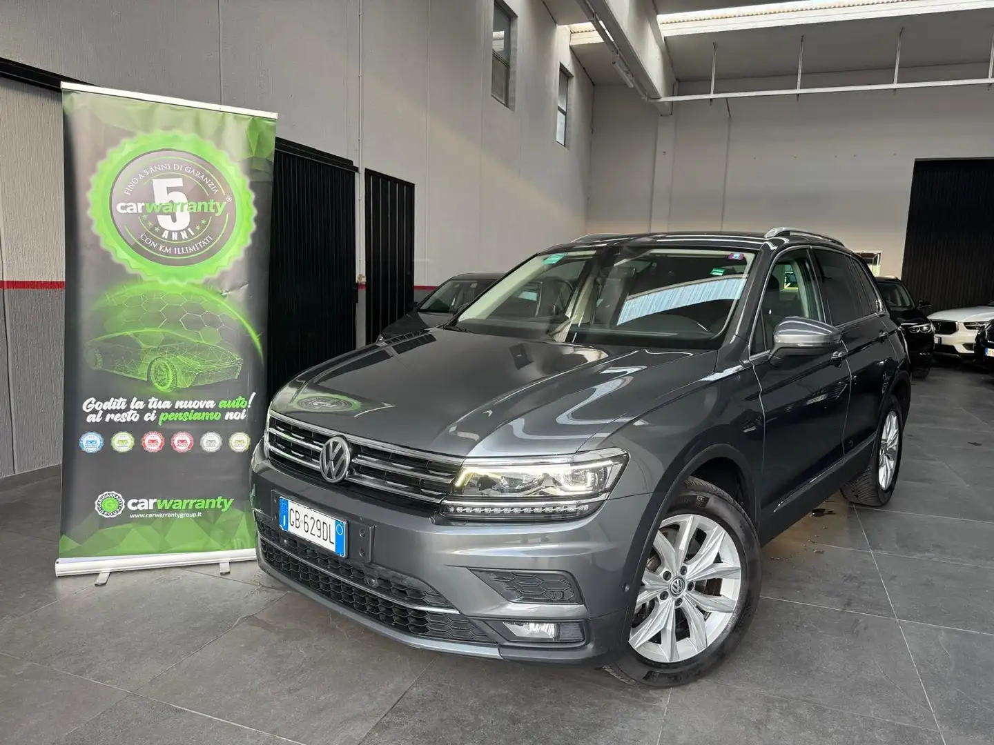 Volkswagen Tiguan Tiguan 2.0 tdi Advanced 4motion 190cv dsg Gris - 1