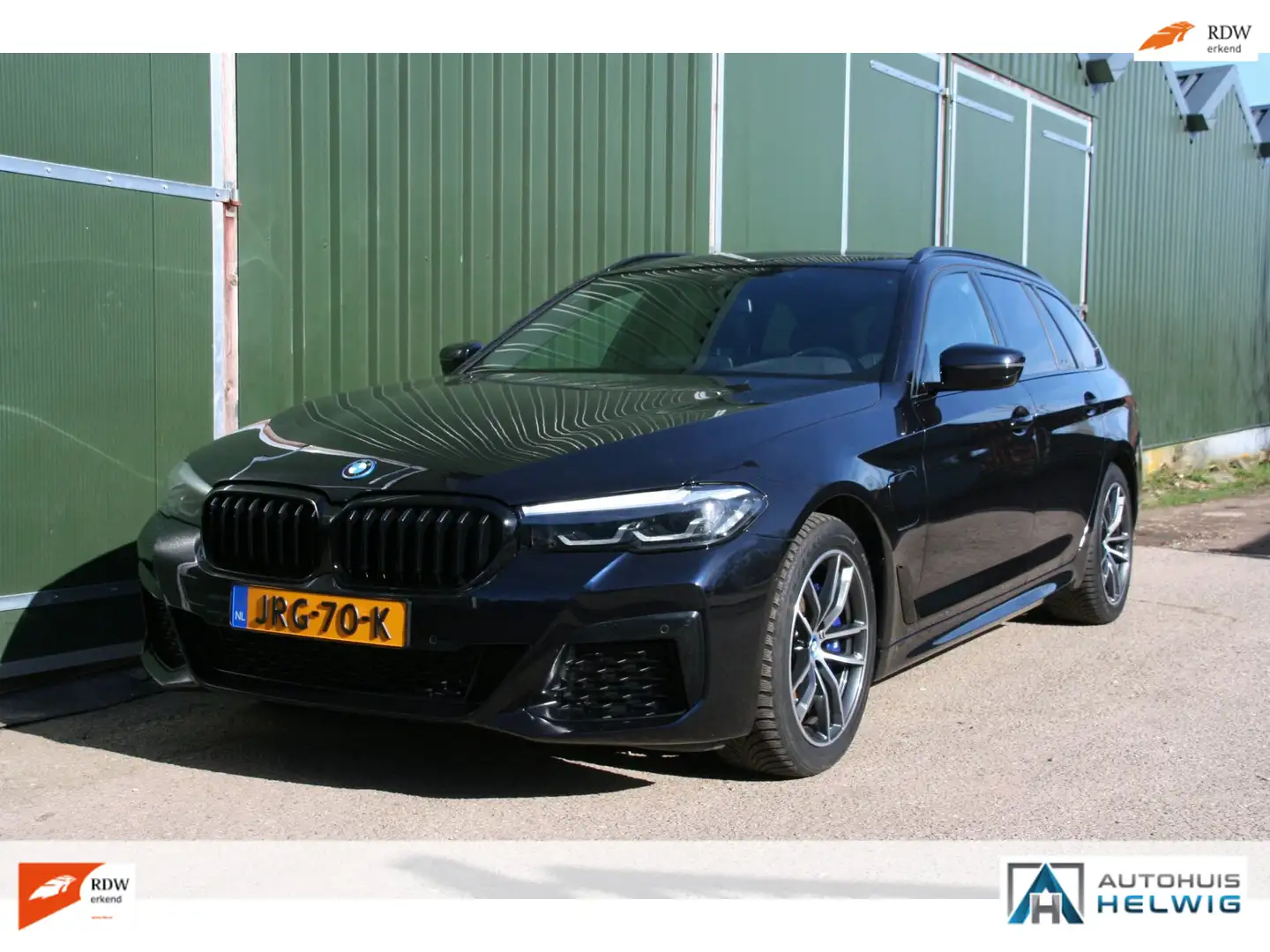 BMW 530 5-serie Touring 530e xDrive M-SPORT, ZWART LEER, P Schwarz - 1