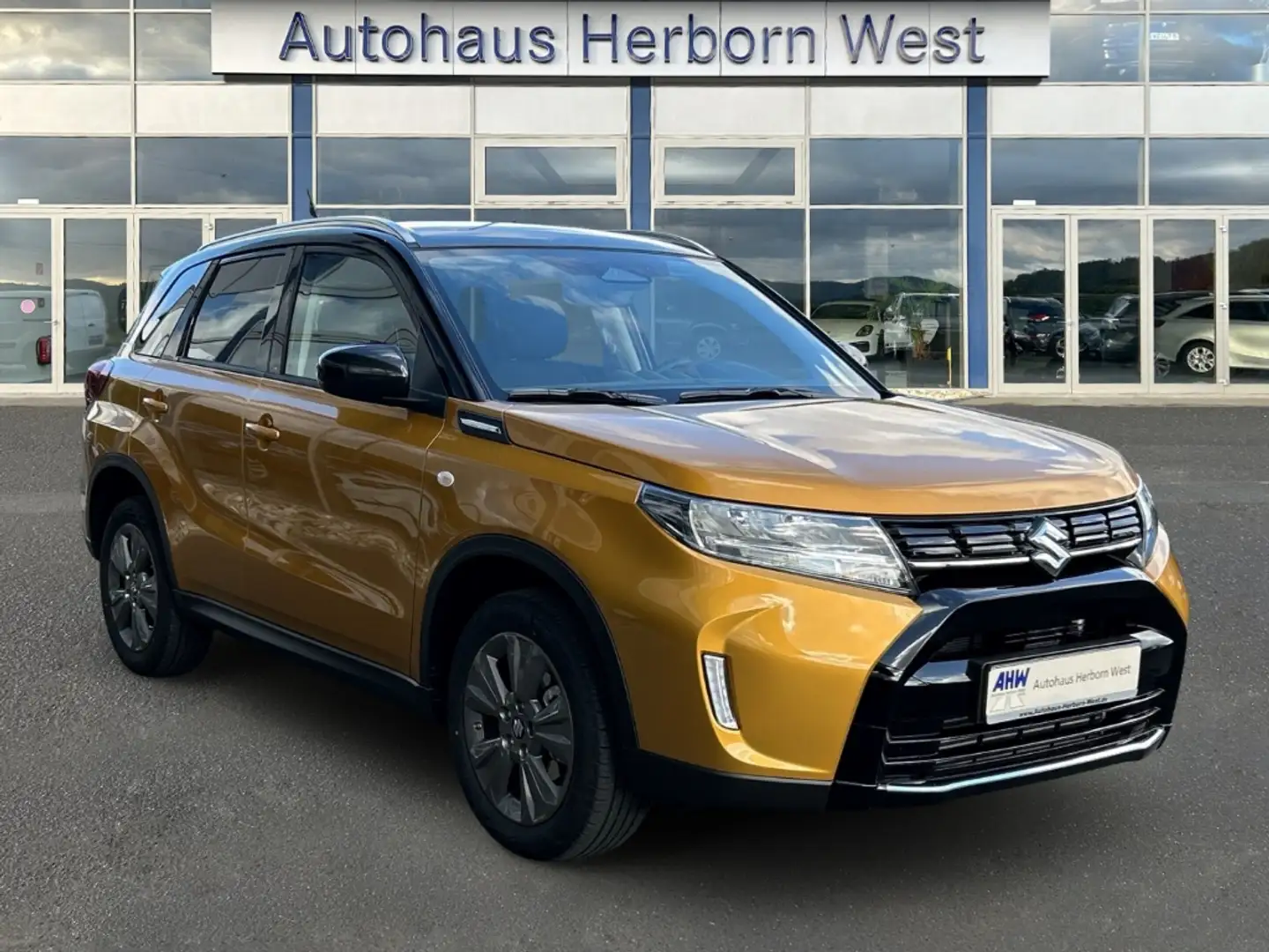 Suzuki Vitara 1.4 GL+ Facelift Zweifarbig Navi SHZ PDC Assistenz Amarillo - 2