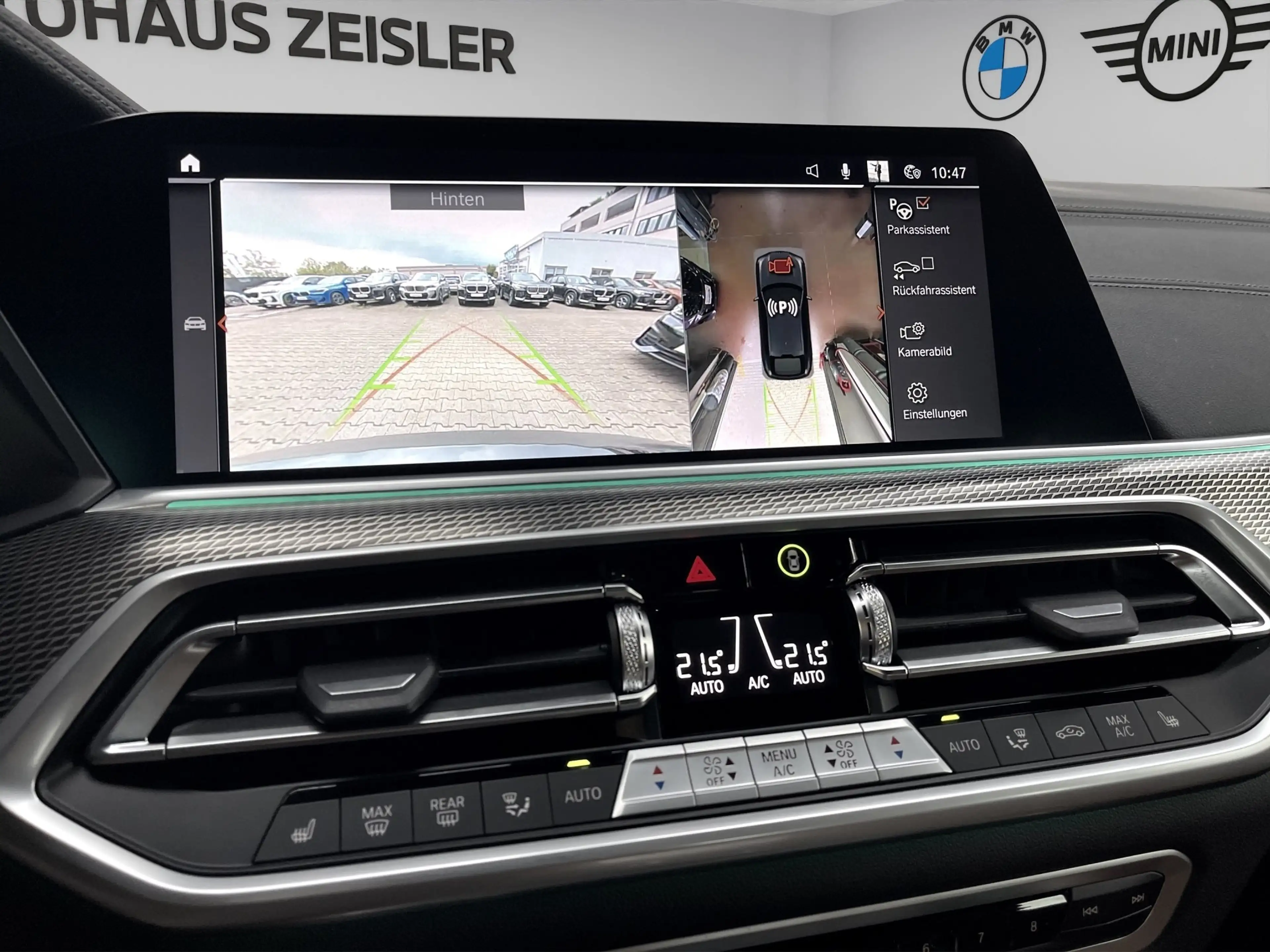 BMW X6 M50i — photo 8