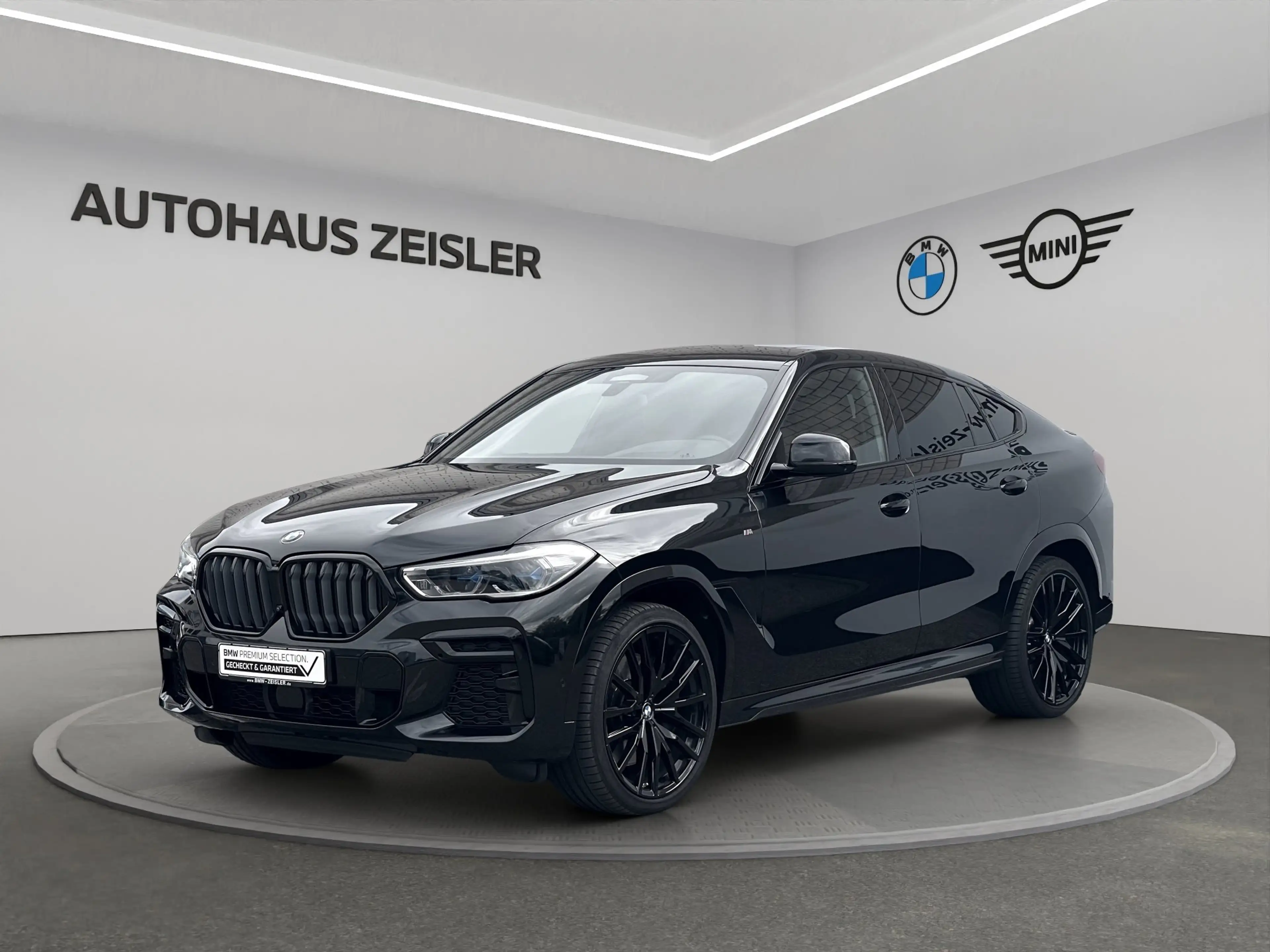 BMW X6 M50i