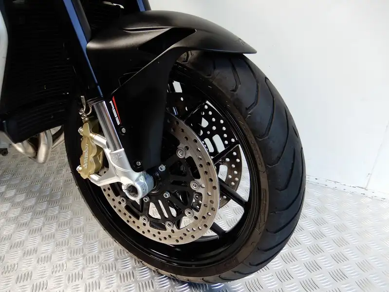 MV Agusta Brutale 675 - foto 2