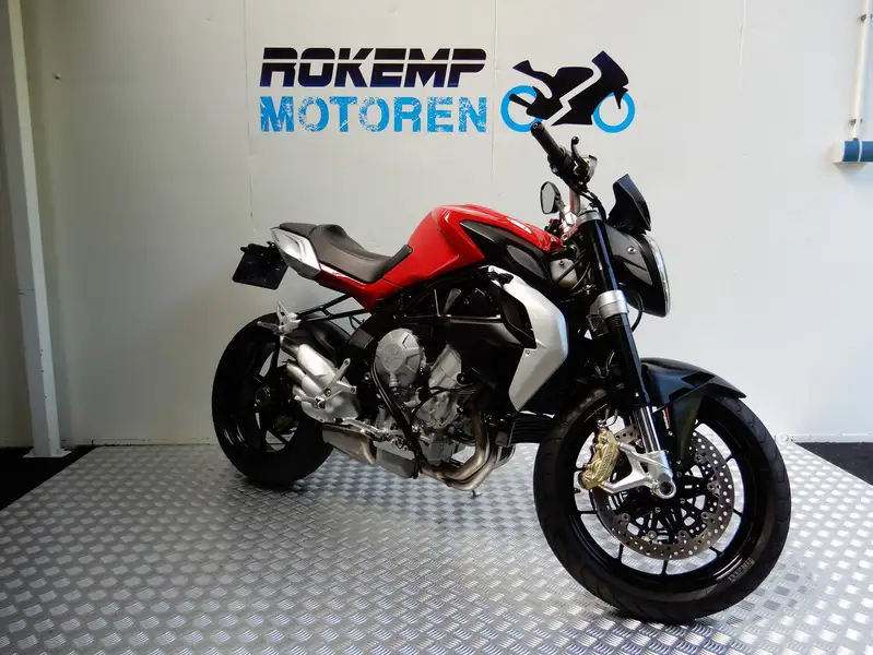 MV Agusta Brutale 675 - foto 7