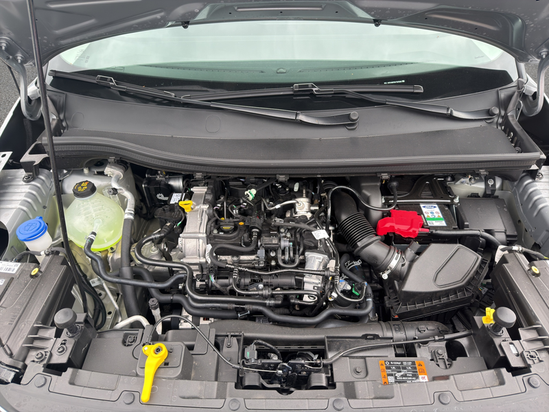 Ford Tourneo Courier Benzin Active — photo 11