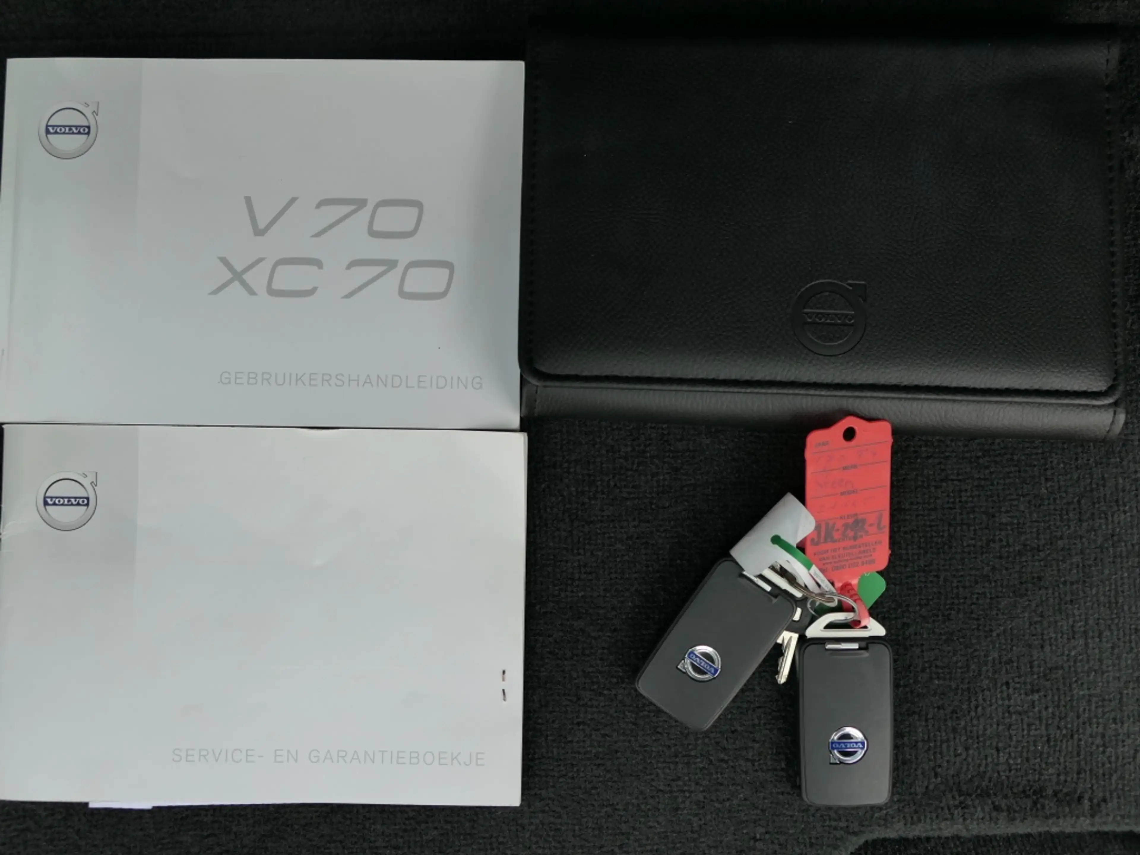 Volvo V70 2.0 T4 AUT Polar+ Schuifdak / Xenon / Trekhaak / S — photo 4