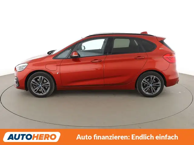 BMW 2 Series view 3