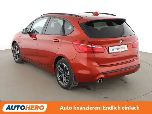 BMW 2 Series view 4