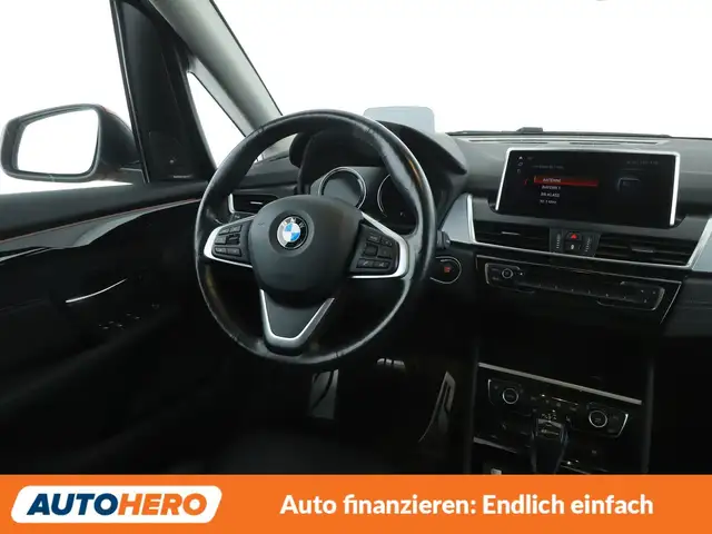 BMW 2 Series view 13