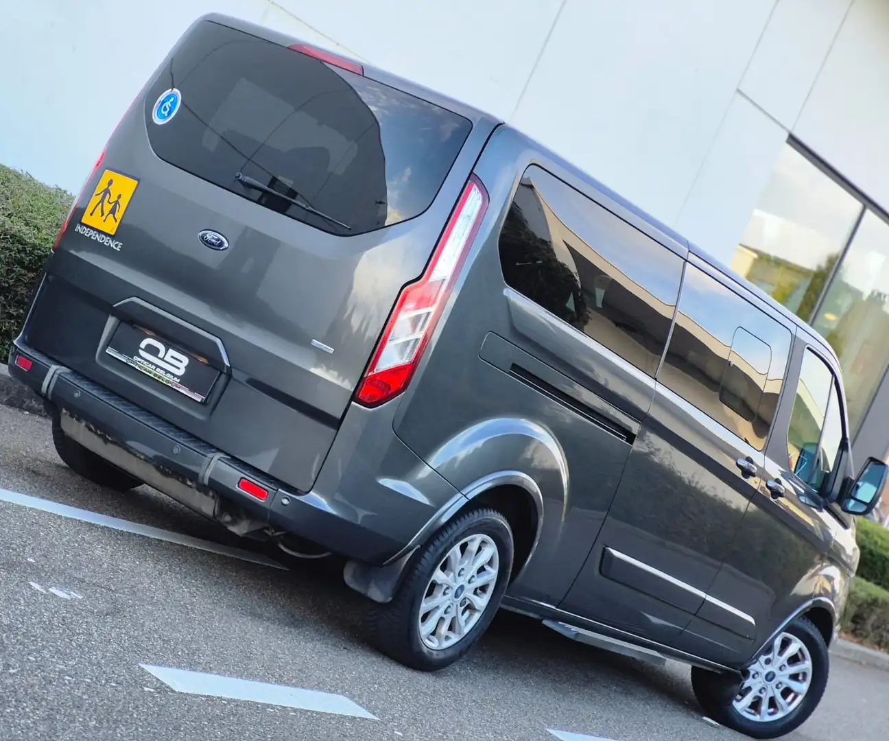 Ford Tourneo Custom *** 2.0 TDCi - 6 PL -Invalid - Carpass *** Gris - 2