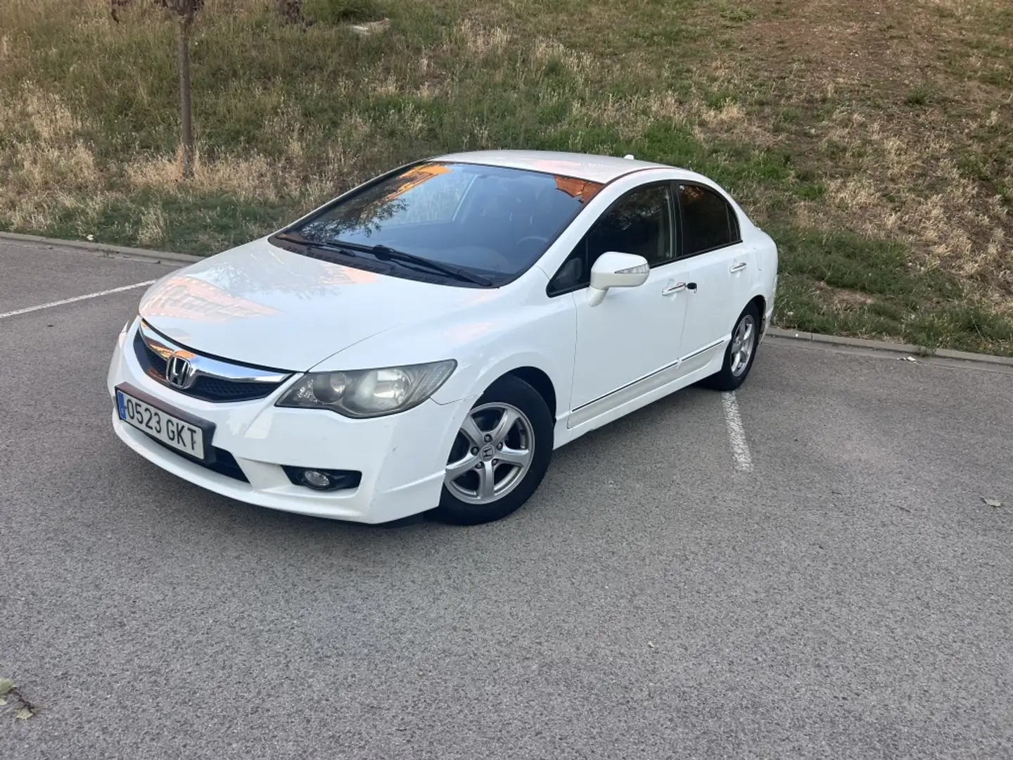 Honda Civic 1.3i-VTEC IMA CVT Blanco - 1