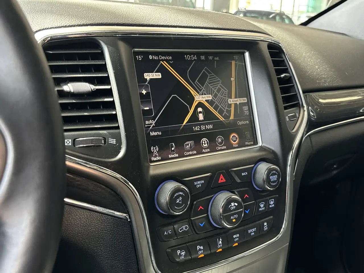 Jeep Grand Cherokee снимка Jeep Grand Cherokee
