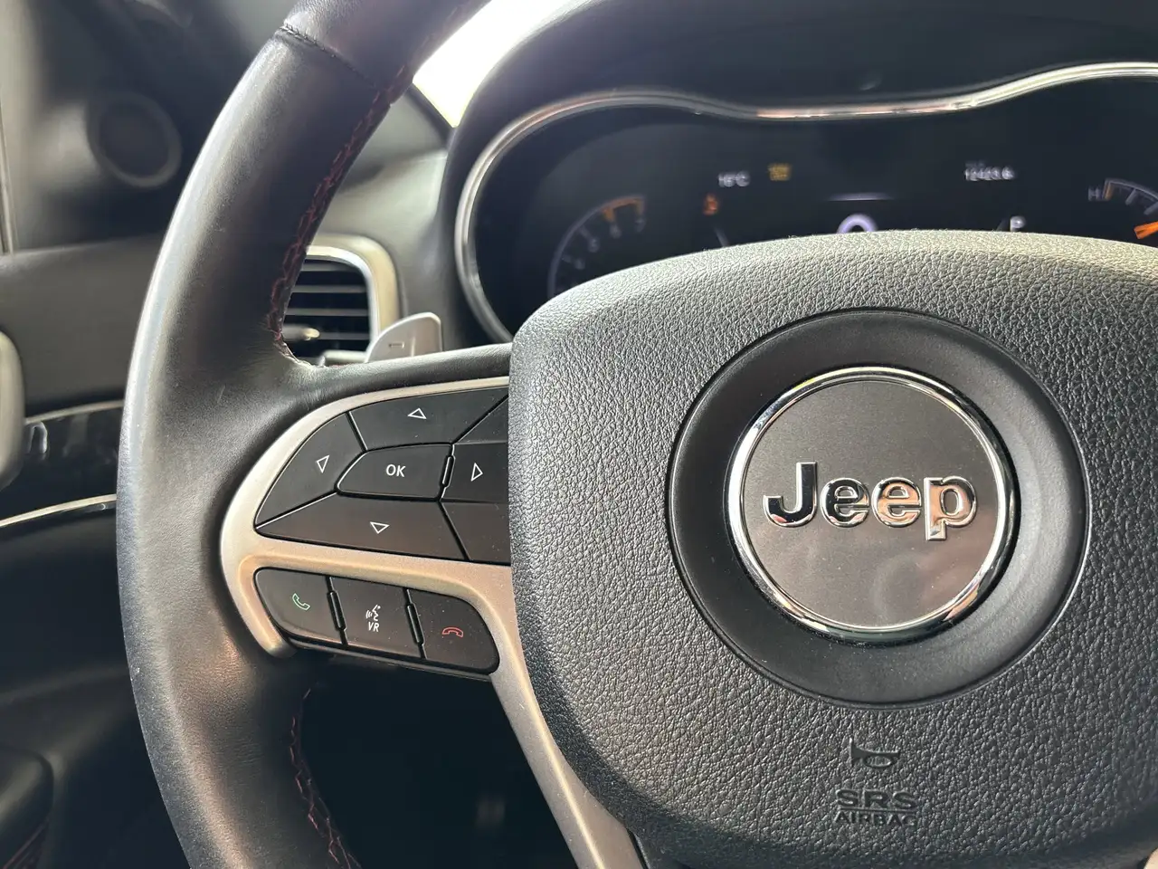 Jeep Grand Cherokee снимка Jeep Grand Cherokee