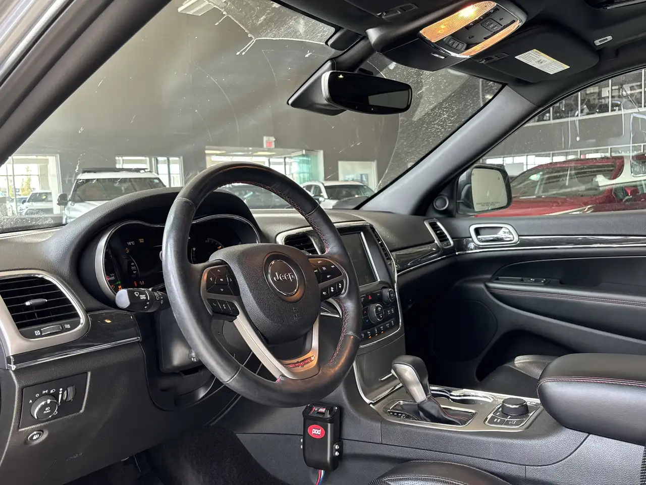 Jeep Grand Cherokee снимка Jeep Grand Cherokee