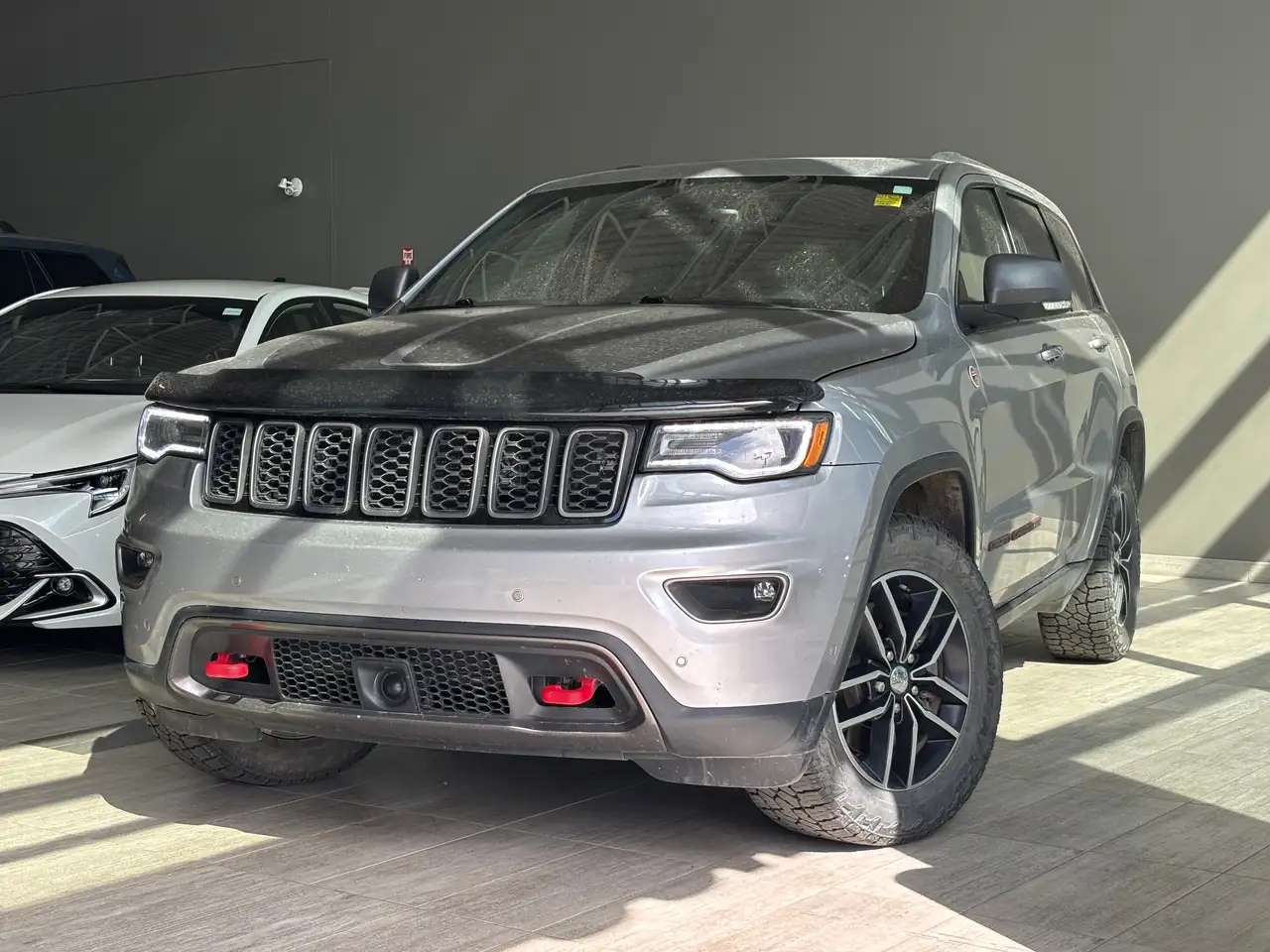 Jeep Grand Cherokee снимка Jeep Grand Cherokee