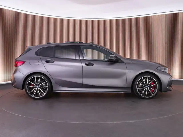 BMW M view 14