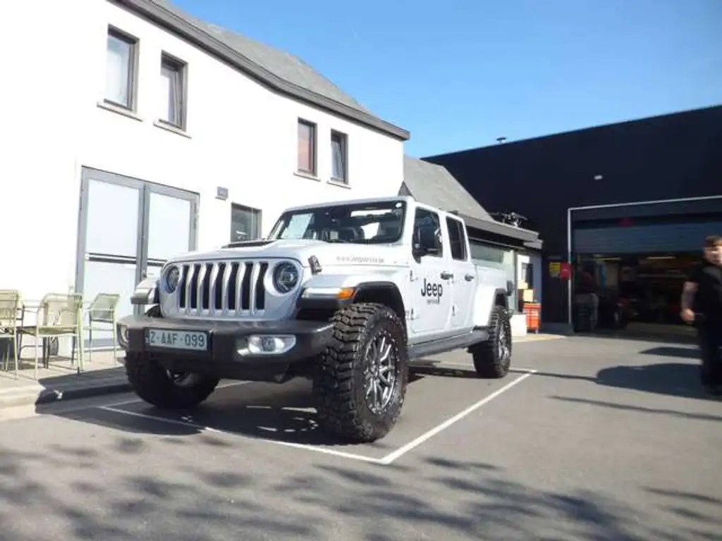 Jeep Gladiator 2023 из Европы — купить под ключ