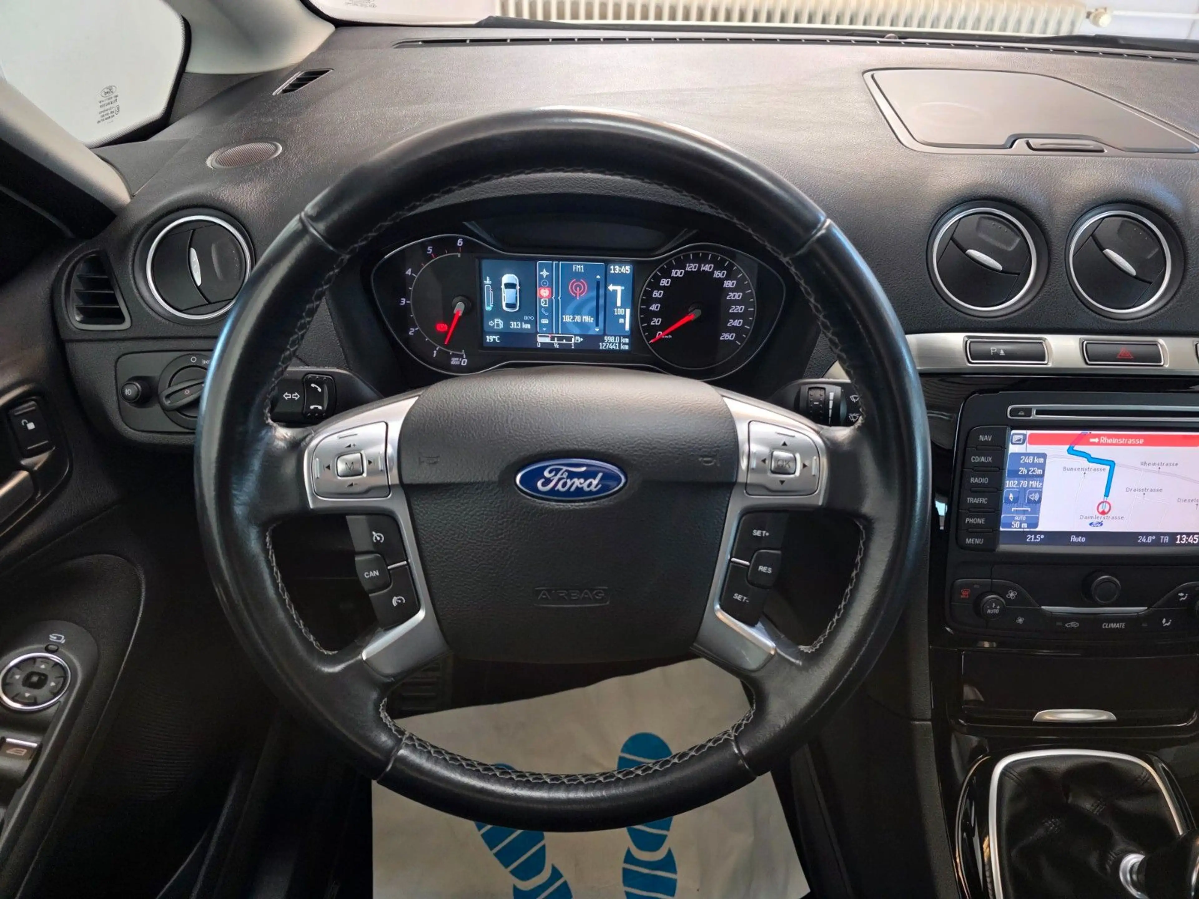 Ford S-Max Titanium*7 SITZER*NAVI*KLIMA*PDC*SCHHFT* — photo 10