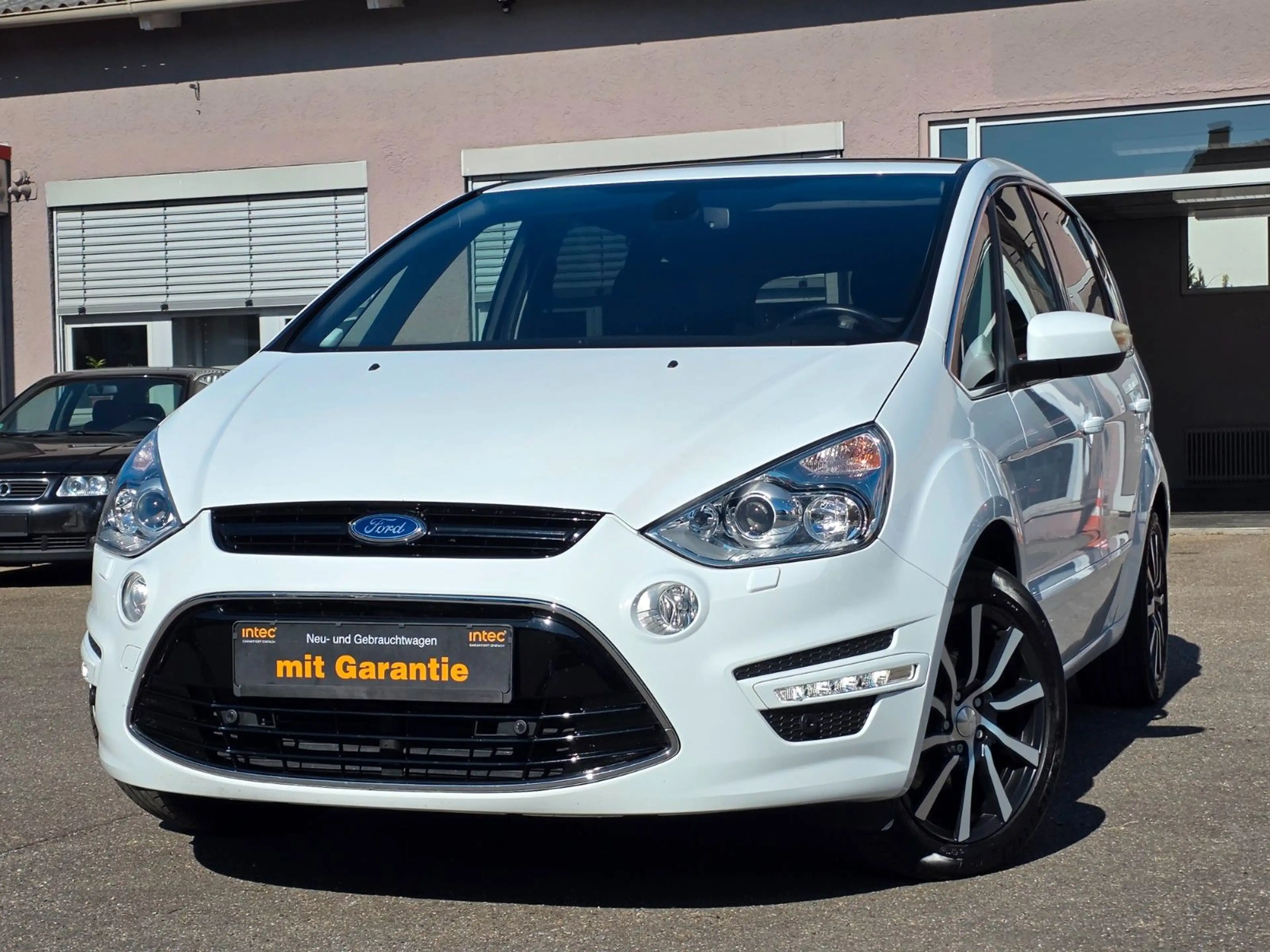 Ford S-Max Titanium*7 SITZER*NAVI*KLIMA*PDC*SCHHFT* — photo 2