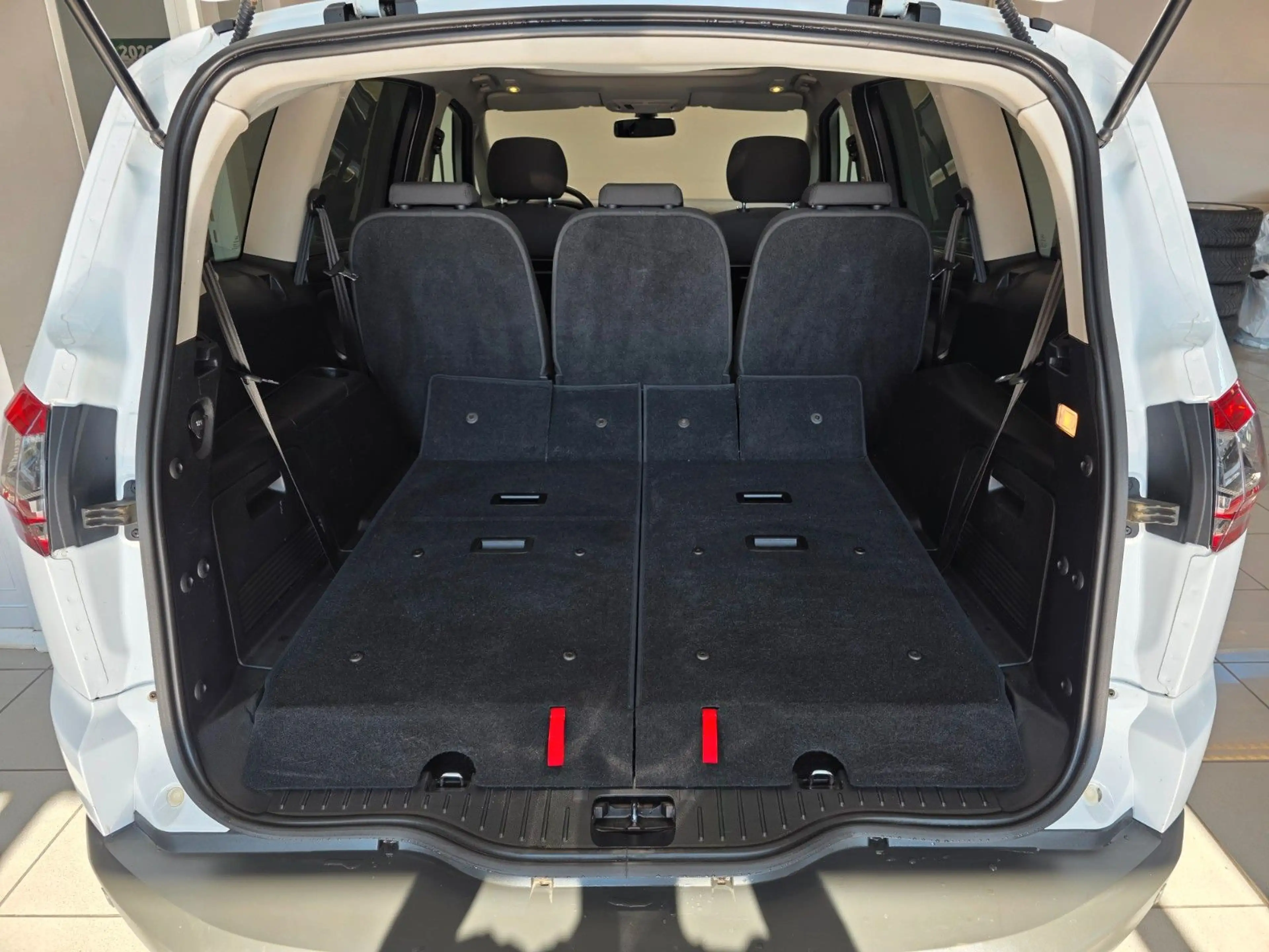 Ford S-Max Titanium*7 SITZER*NAVI*KLIMA*PDC*SCHHFT* — photo 15