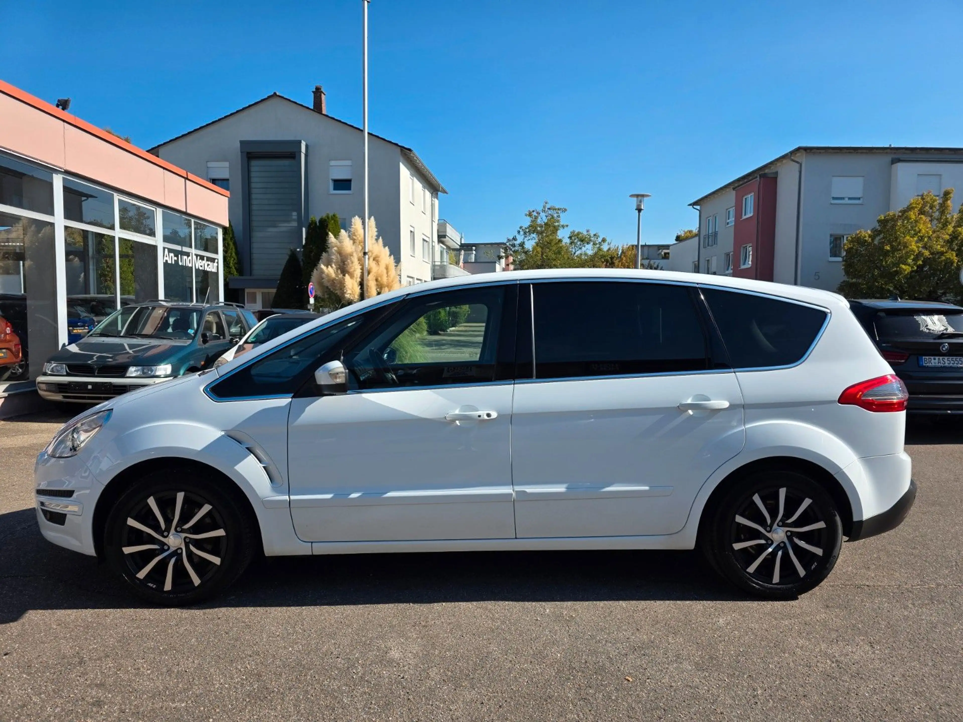 Ford S-Max Titanium*7 SITZER*NAVI*KLIMA*PDC*SCHHFT* — photo 6