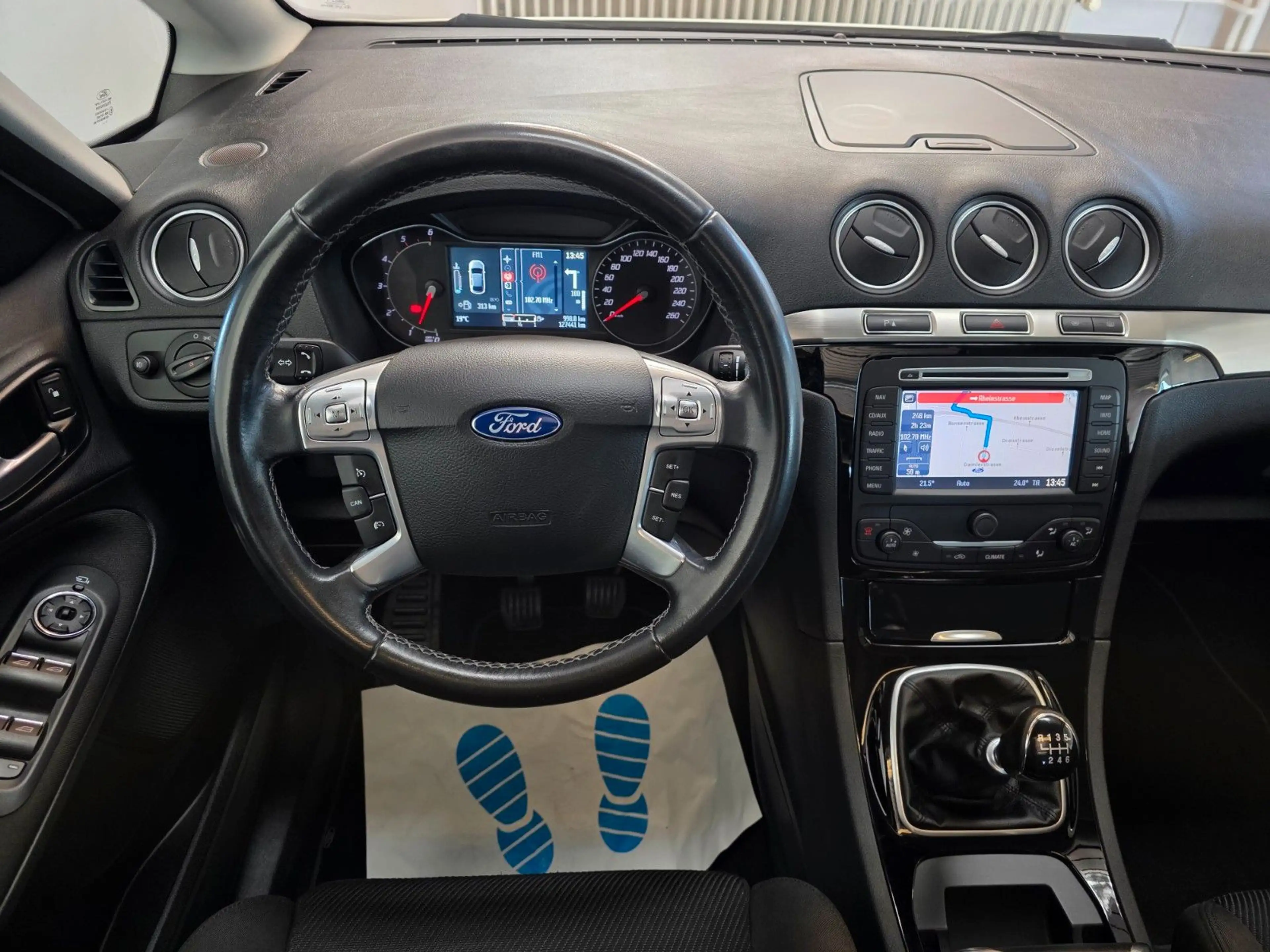 Ford S-Max Titanium*7 SITZER*NAVI*KLIMA*PDC*SCHHFT* — photo 9