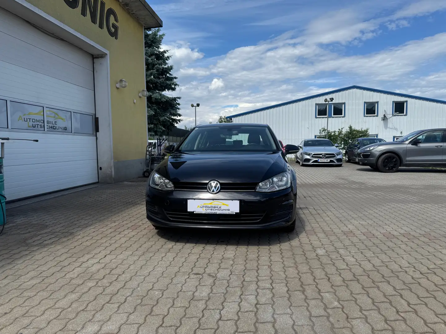 Volkswagen Golf 1.6 TDI Comfort-Line 105 PS Schwarz - 1