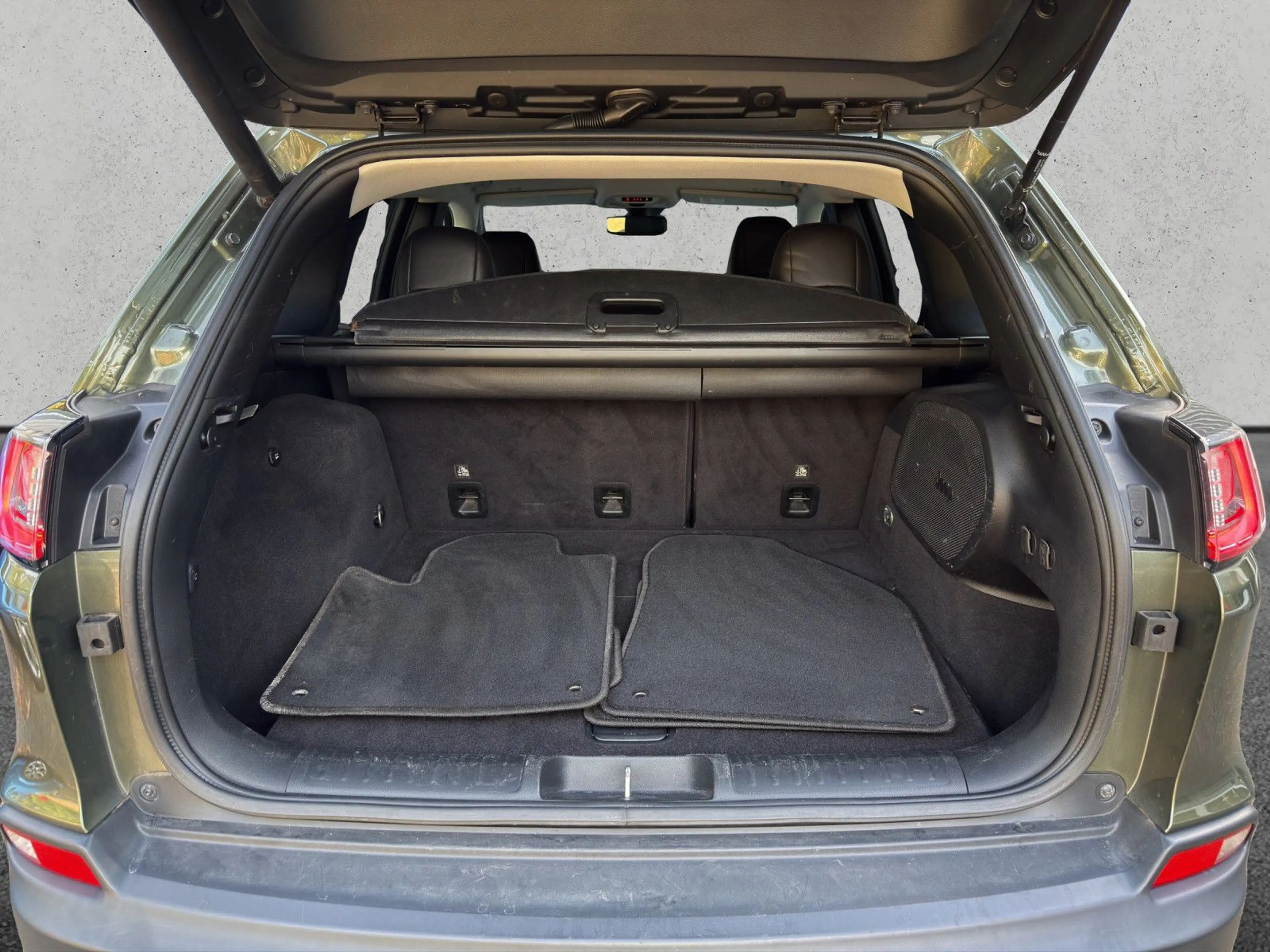 Jeep Cherokee Limited 2.2 M-Jet Limited 4x2+XENON+ACC — photo 12