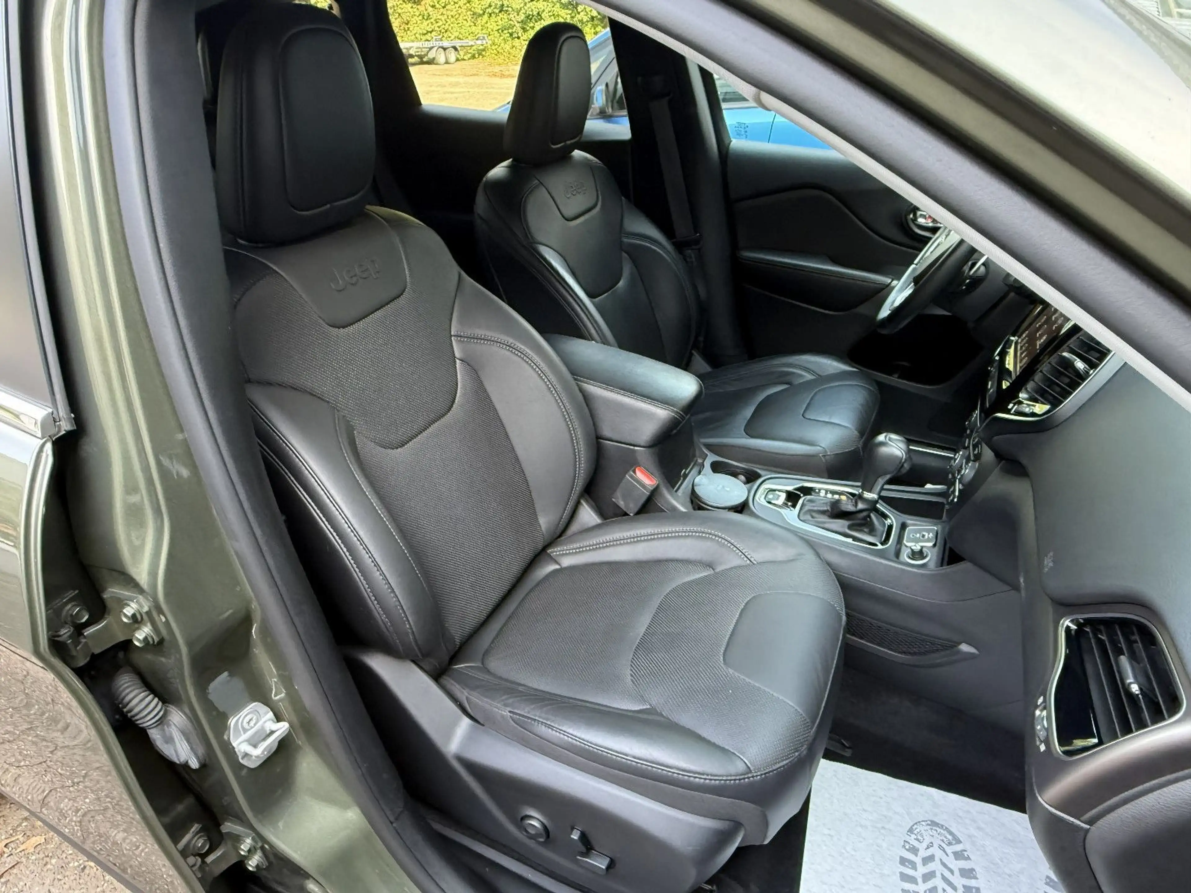 Jeep Cherokee Limited 2.2 M-Jet Limited 4x2+XENON+ACC — photo 15