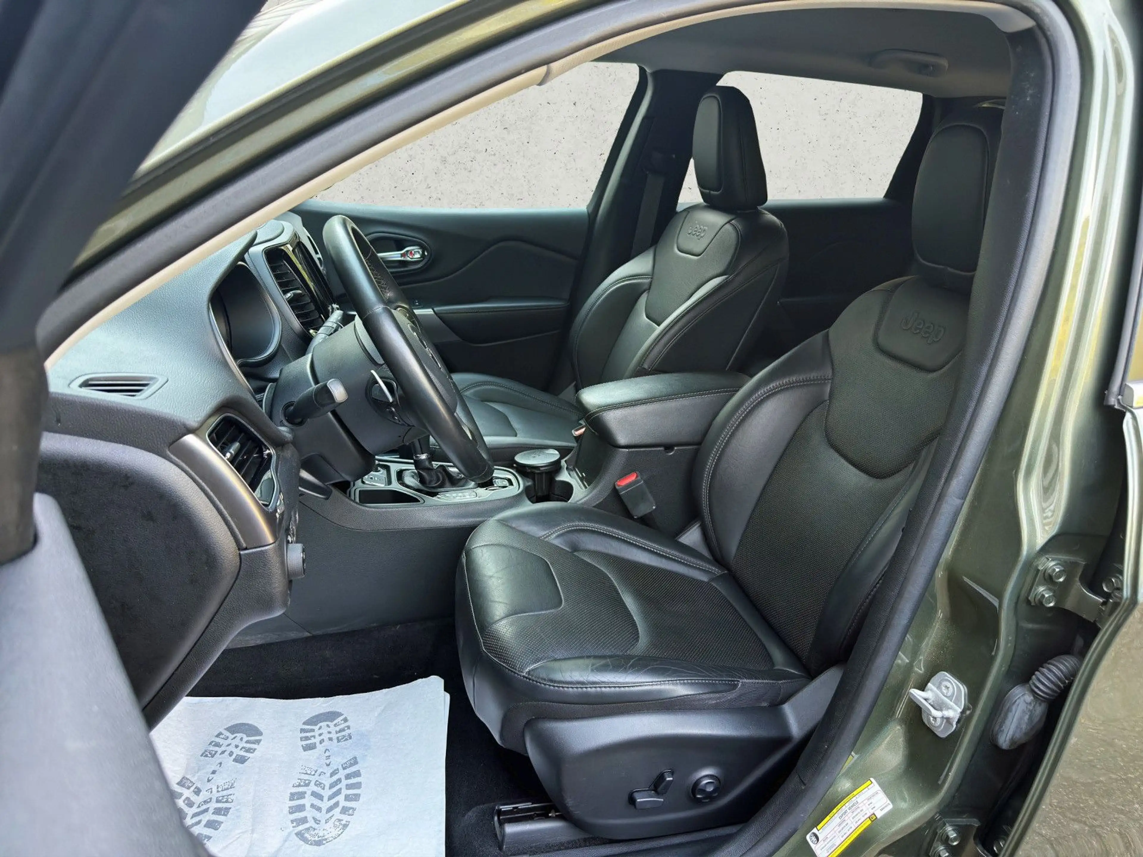 Jeep Cherokee Limited 2.2 M-Jet Limited 4x2+XENON+ACC — photo 9