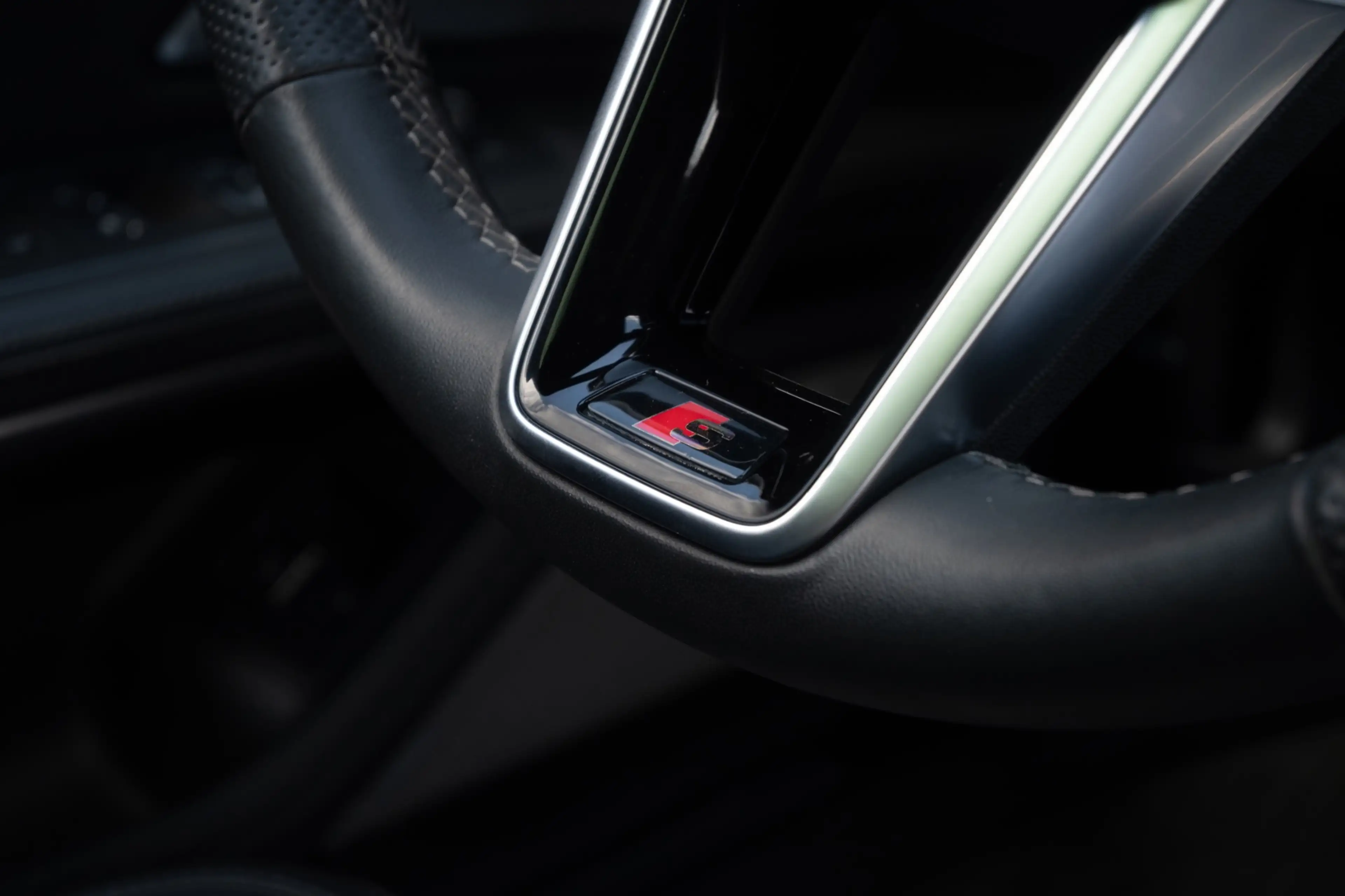 Audi A8 60 TFSI e quattro FULL OPTIONS! B&O+ Pano — photo 28