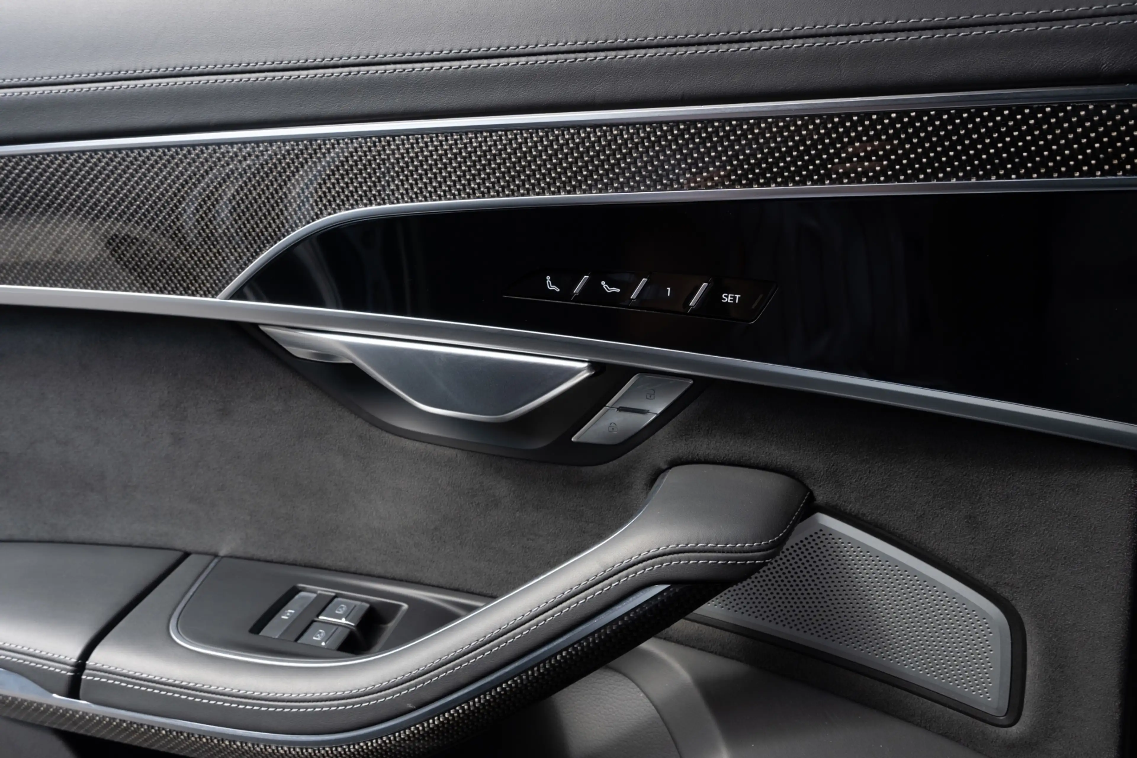 Audi A8 60 TFSI e quattro FULL OPTIONS! B&O+ Pano — photo 38