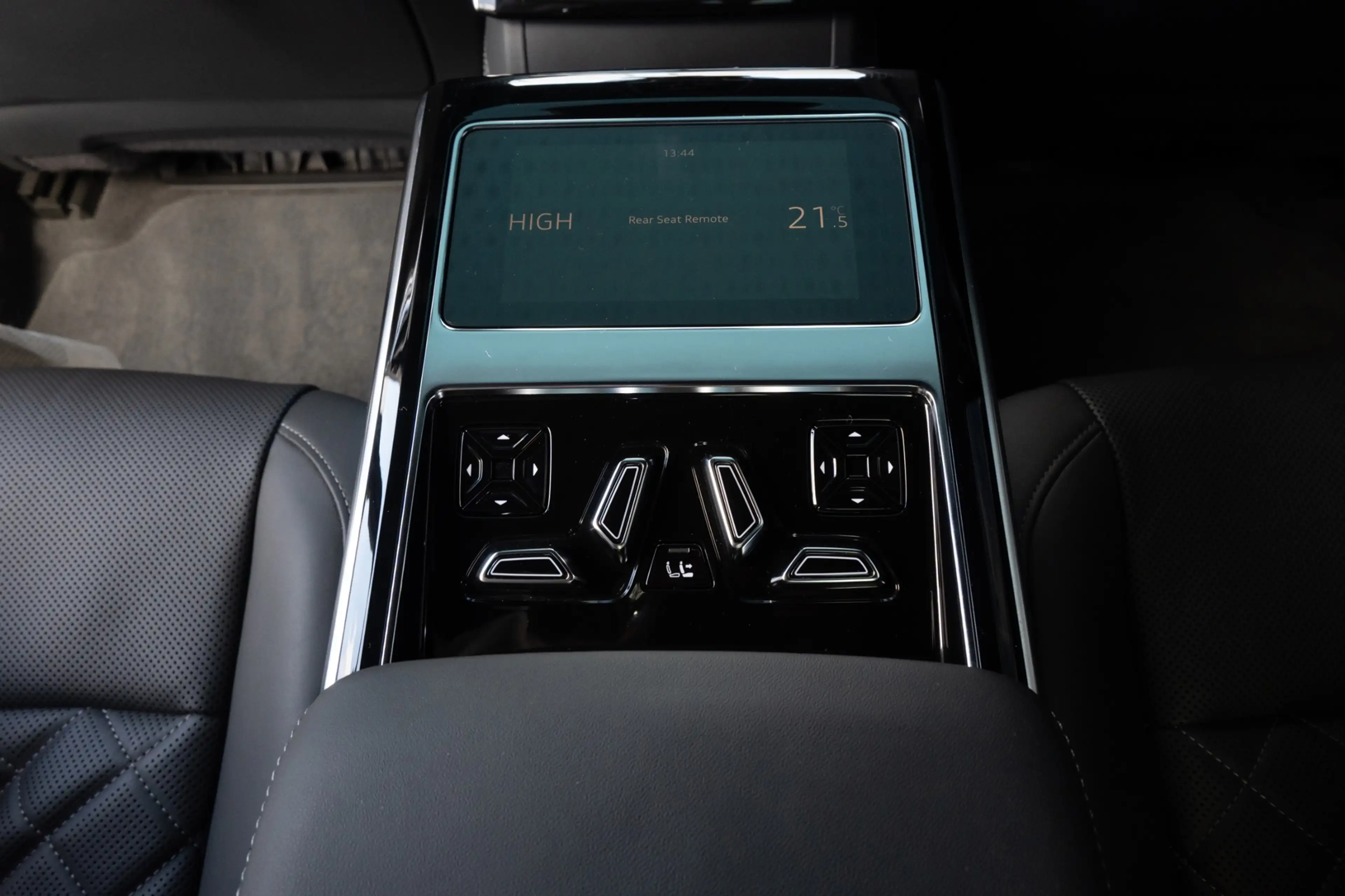 Audi A8 60 TFSI e quattro FULL OPTIONS! B&O+ Pano — photo 41