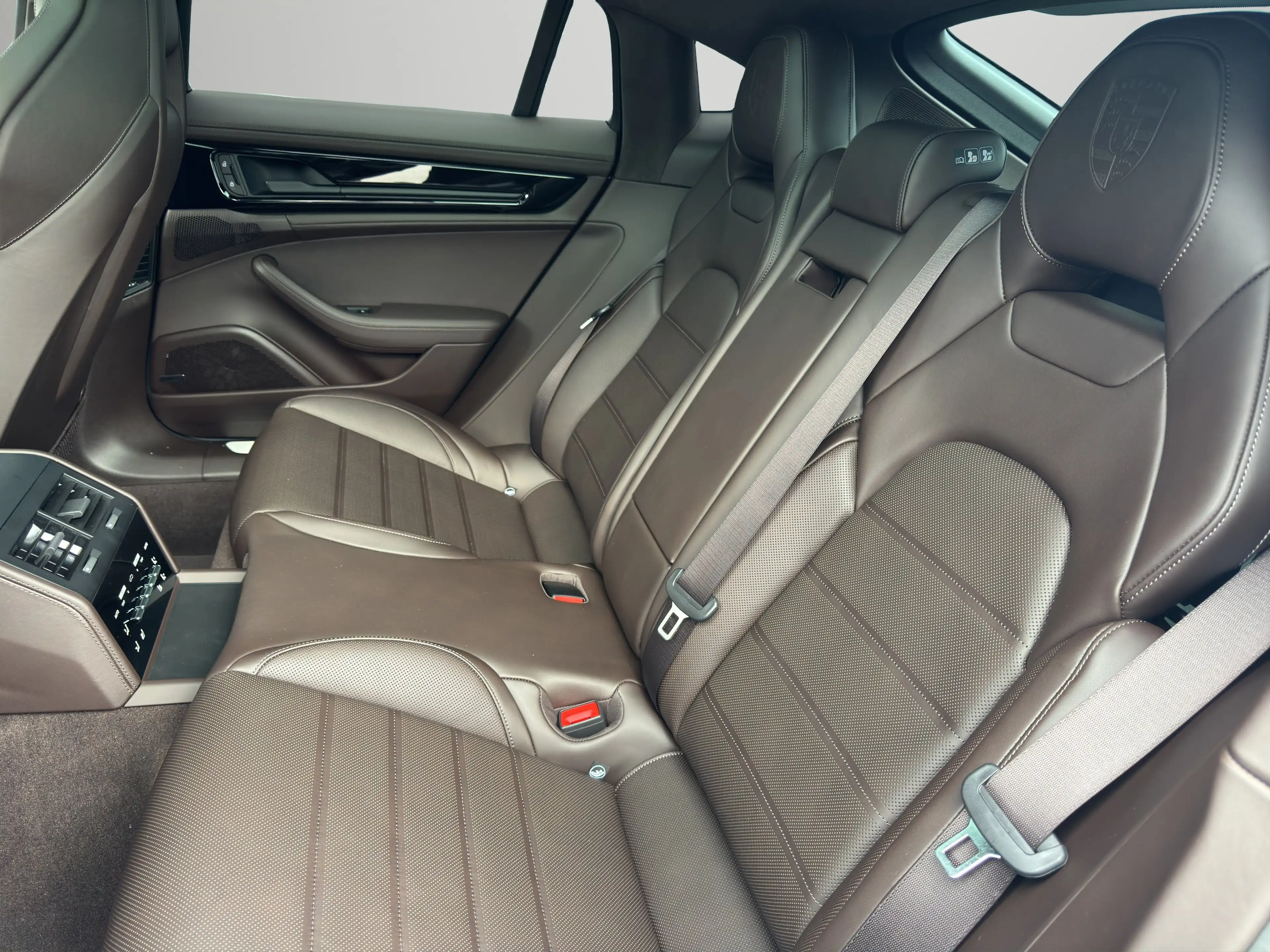 Porsche Panamera 4S E-Hybrid | SportDesign Paket | BOSE — photo 11