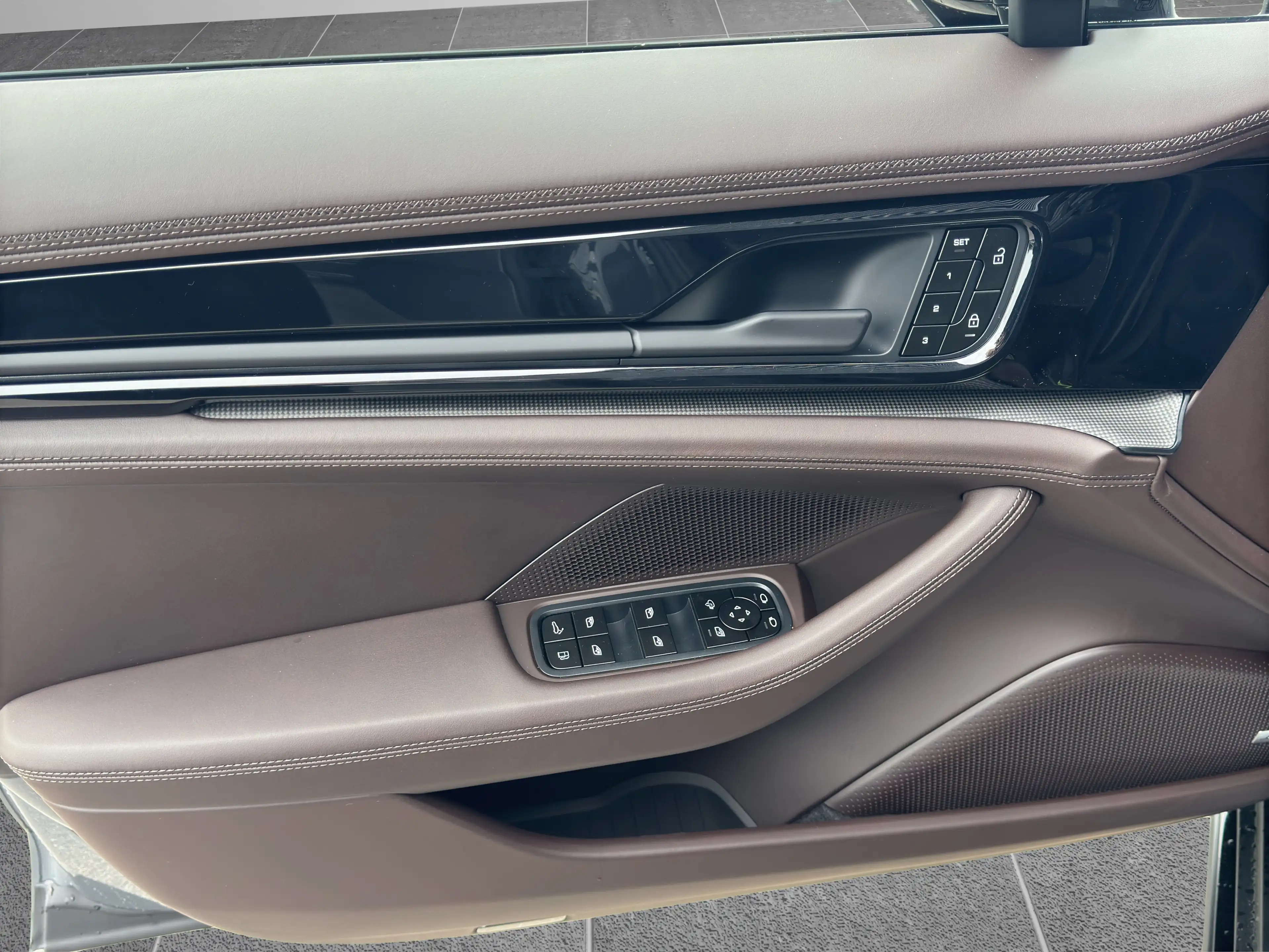 Porsche Panamera 4S E-Hybrid | SportDesign Paket | BOSE — photo 15