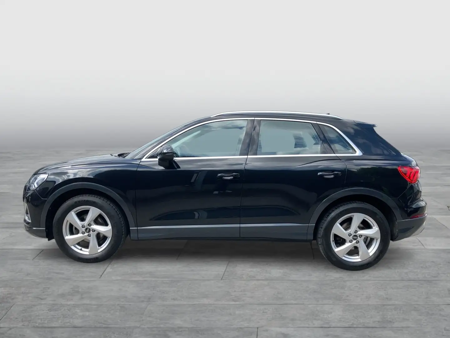 Audi Q3 35 TFSI advanced exterieur Schwarz - 2