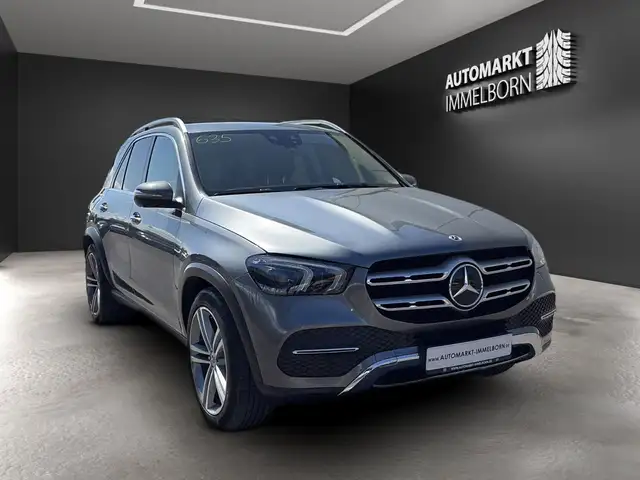 Mercedes-Benz Gle view 2