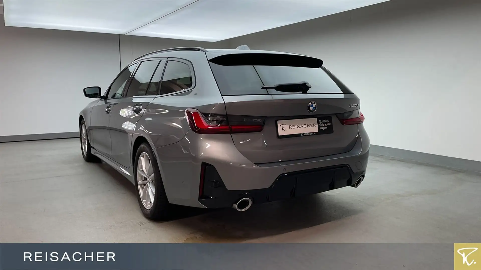 BMW 320 d A Tou M-Sport,ACC,RFK,LCProf PA+ Keyless Grau - 2