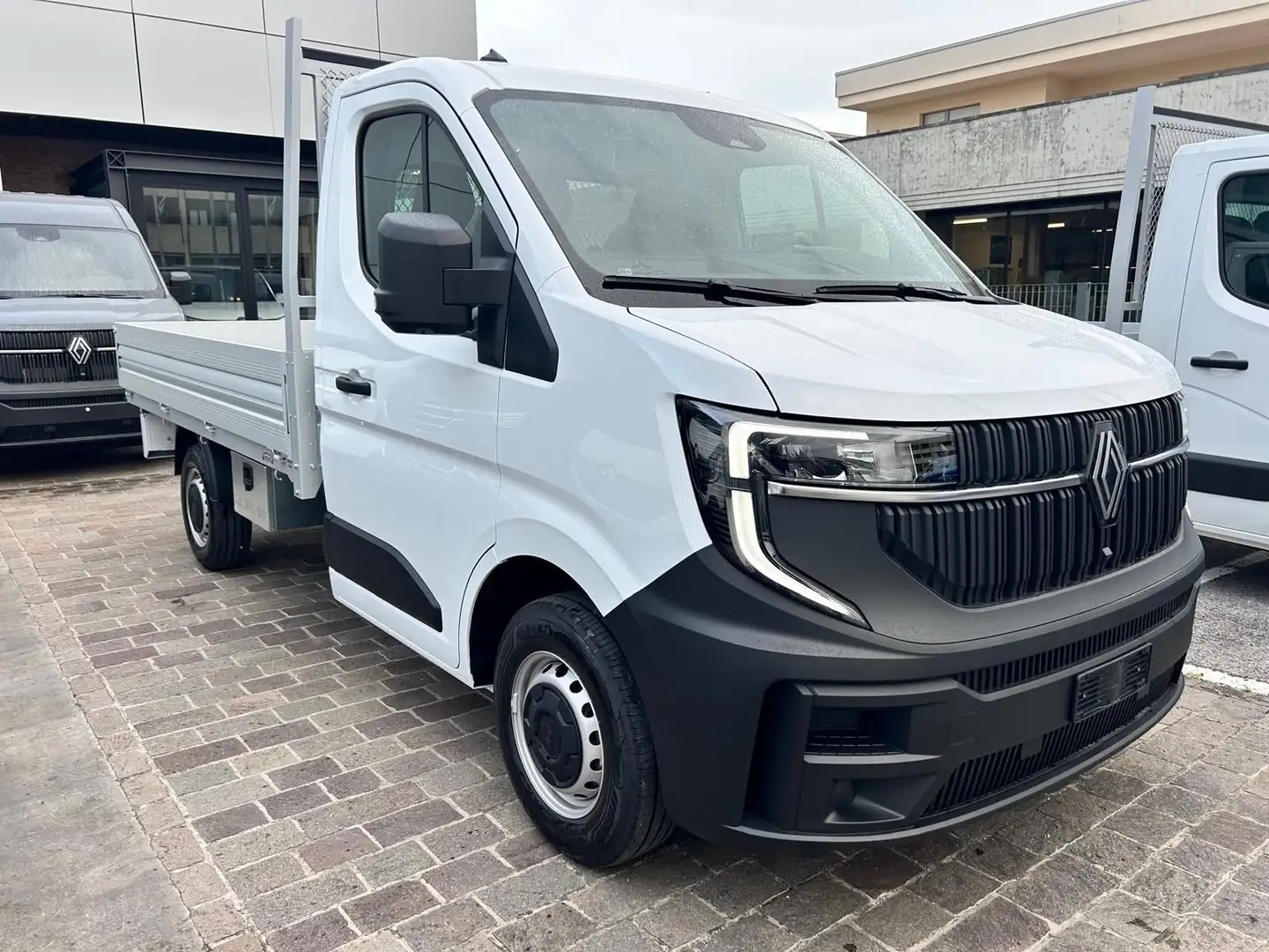 Renault Master T35 2.0 BluedCi 130CV PM Cassonato Bianco - 1
