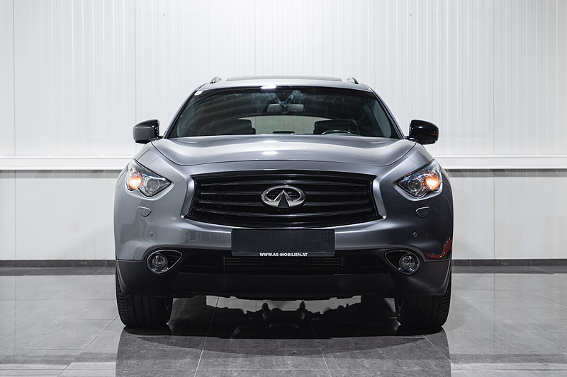 Infiniti QX70 S Design 3.0d Aut. | Scheckheft | 21" Sommer & ... — photo 3