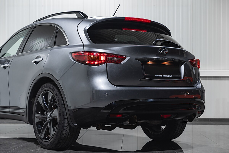 Infiniti QX70 S Design 3.0d Aut. | Scheckheft | 21" Sommer & ... — photo 14