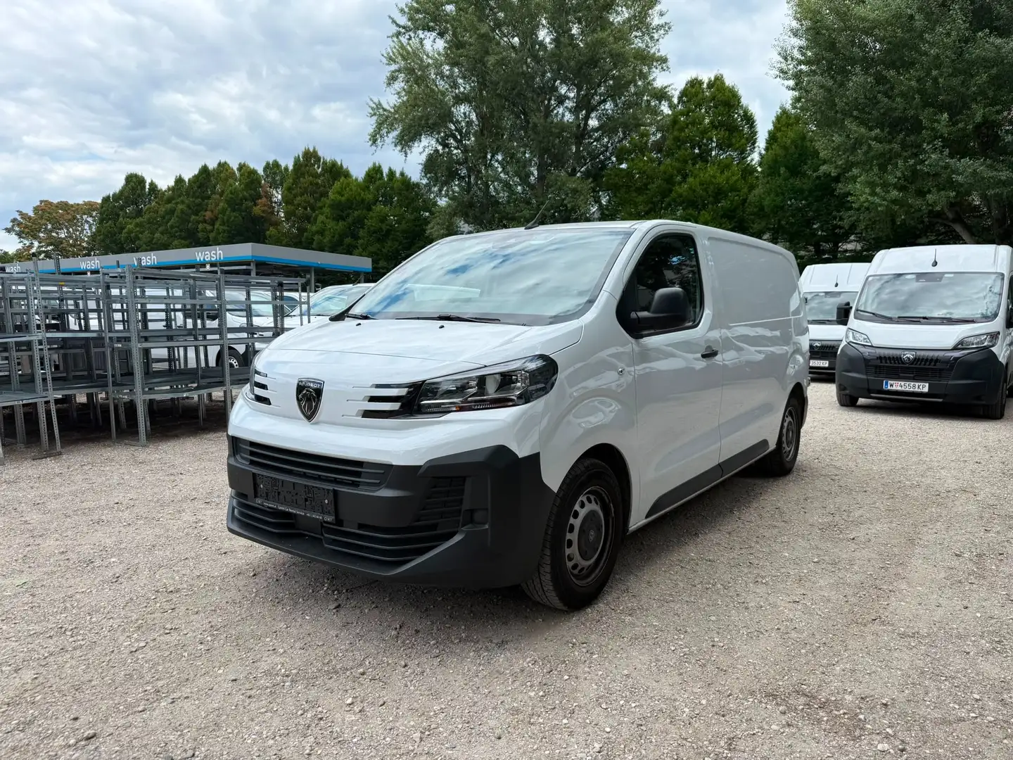 Peugeot Expert L2 BlueHDi 12 Weiß - 2