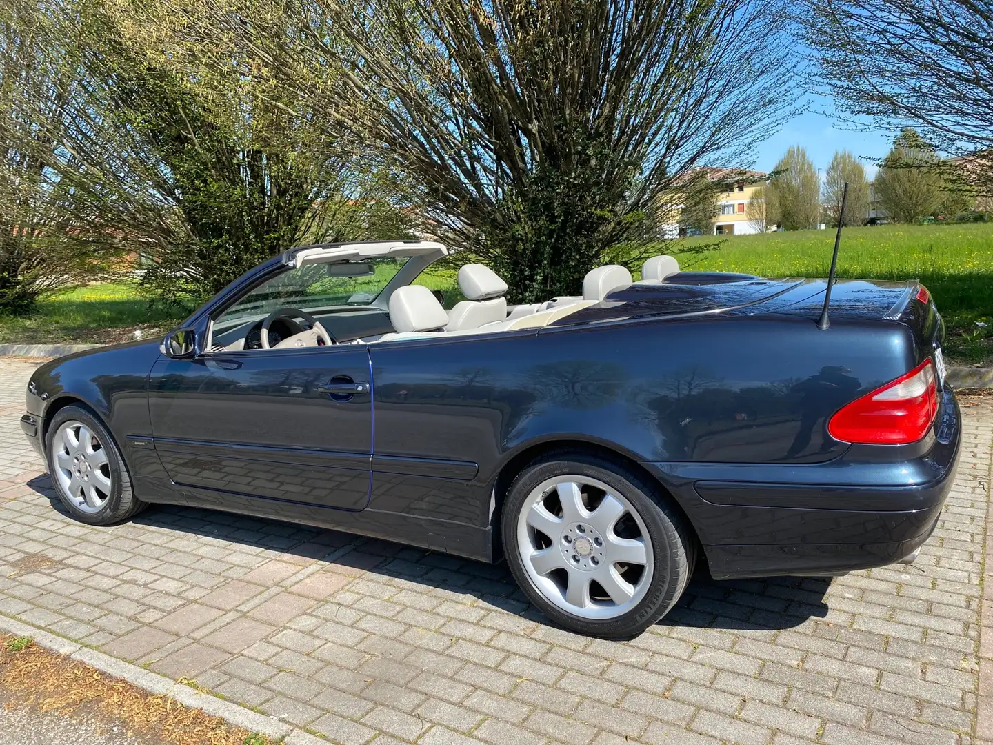 Mercedes-Benz CLK 200 Cabrio k evo Avantgarde - 2
