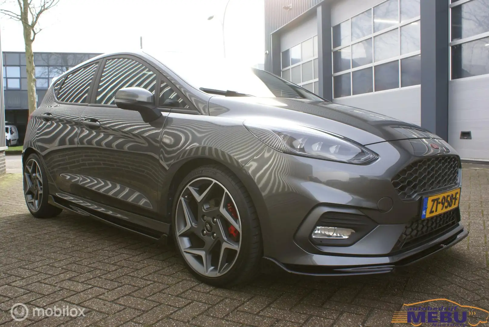Ford Fiesta 1.5 EcoBoost ST-3 Gris - 2